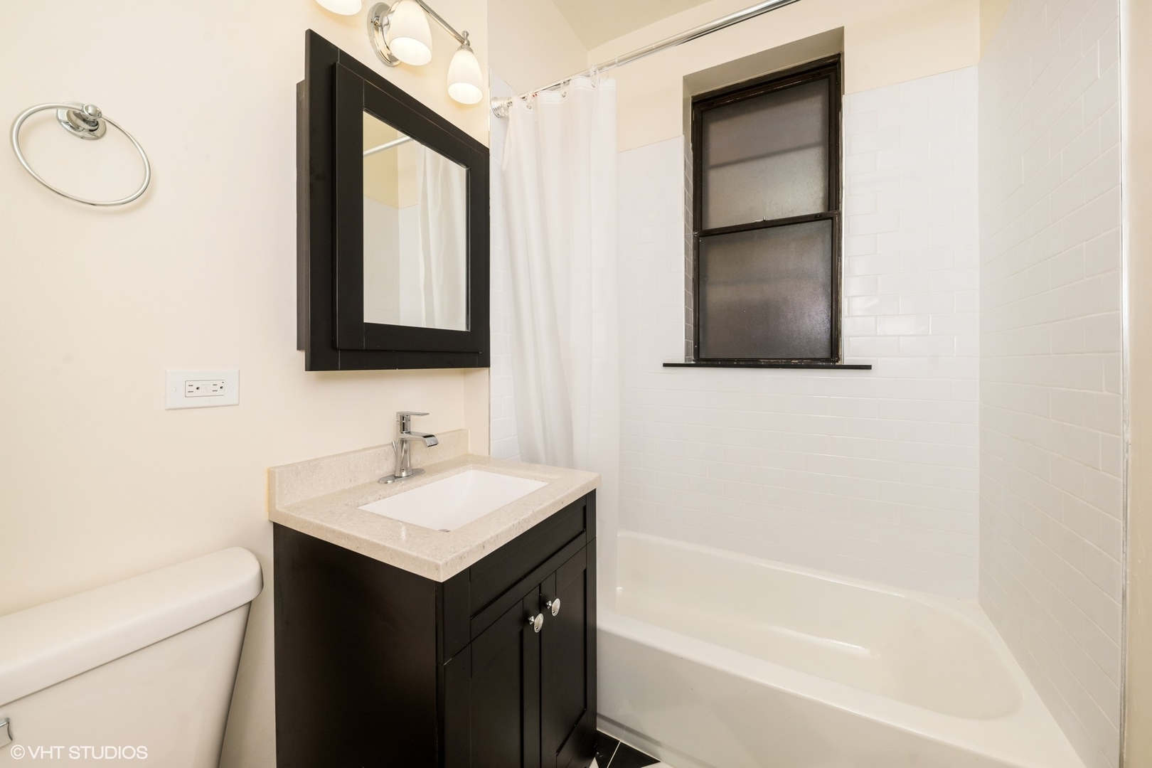 1006 E 54th Street Unit: J-2