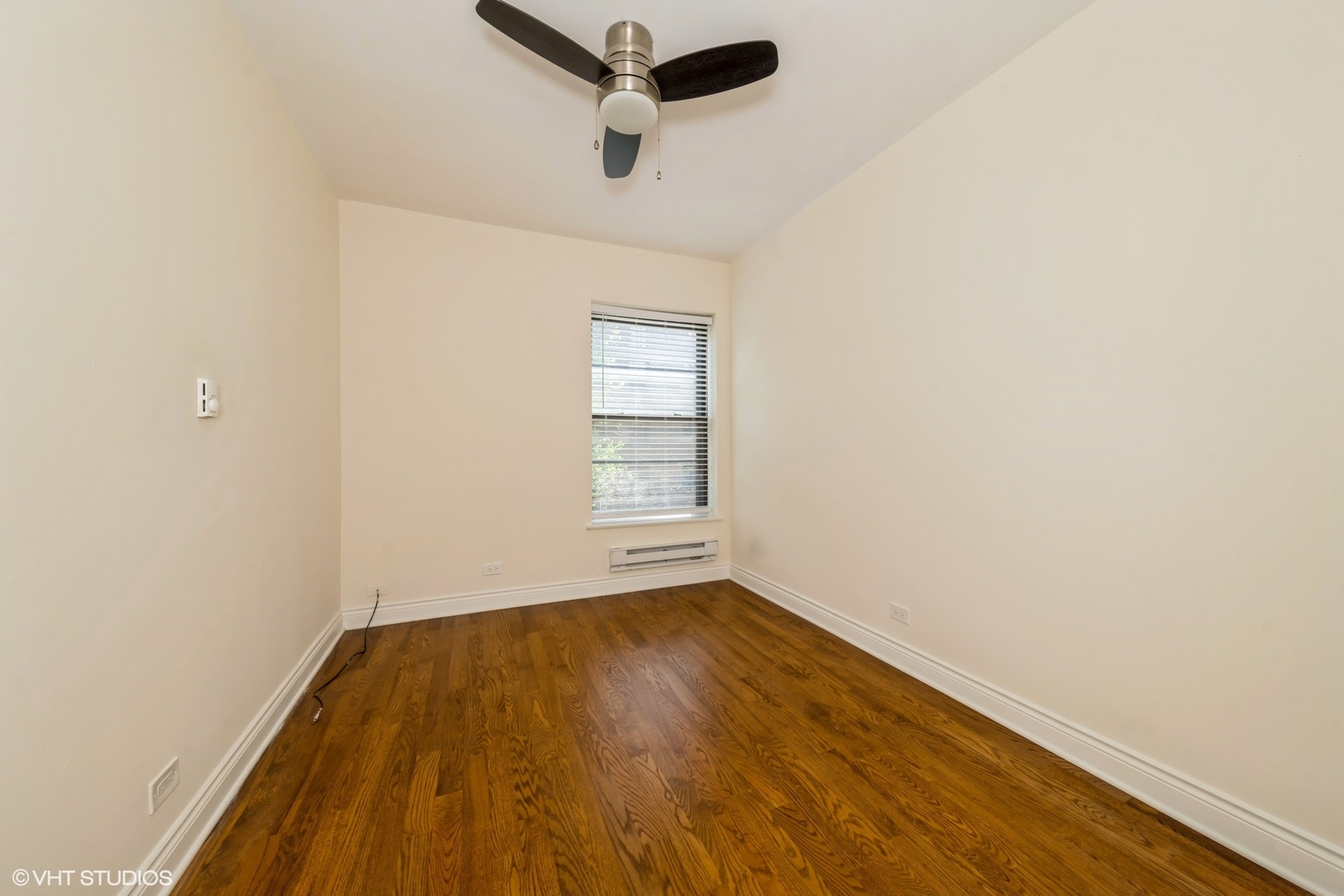 1006 E 54th Street Unit: J-2