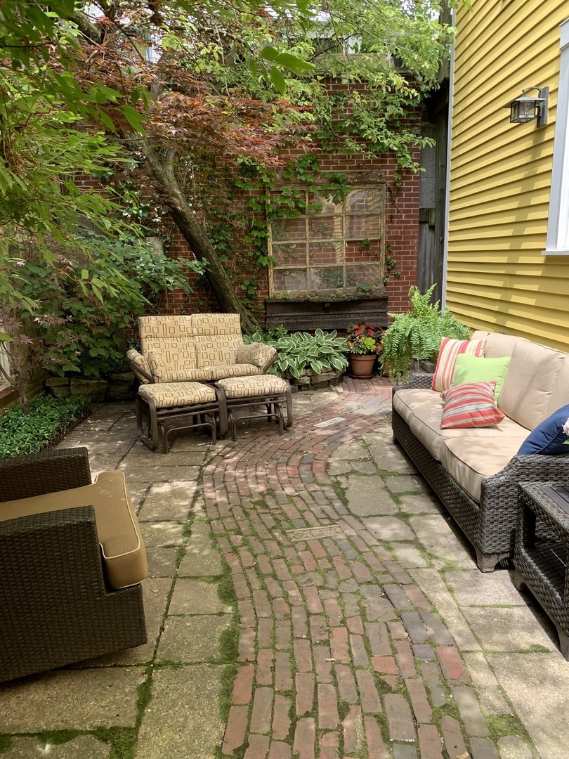314 W Menomonee Street