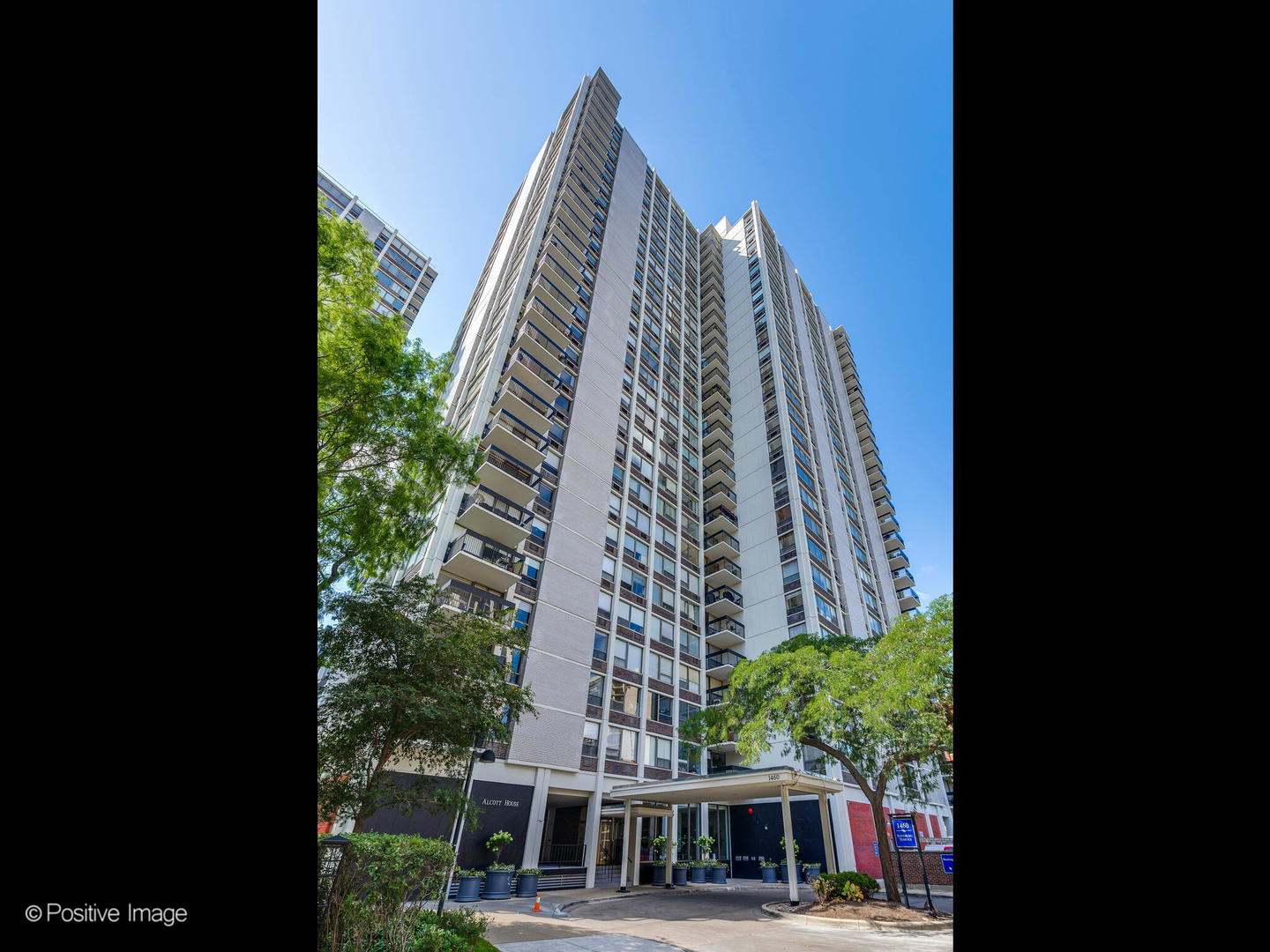 1460 N Sandburg Terrace Unit: 1703