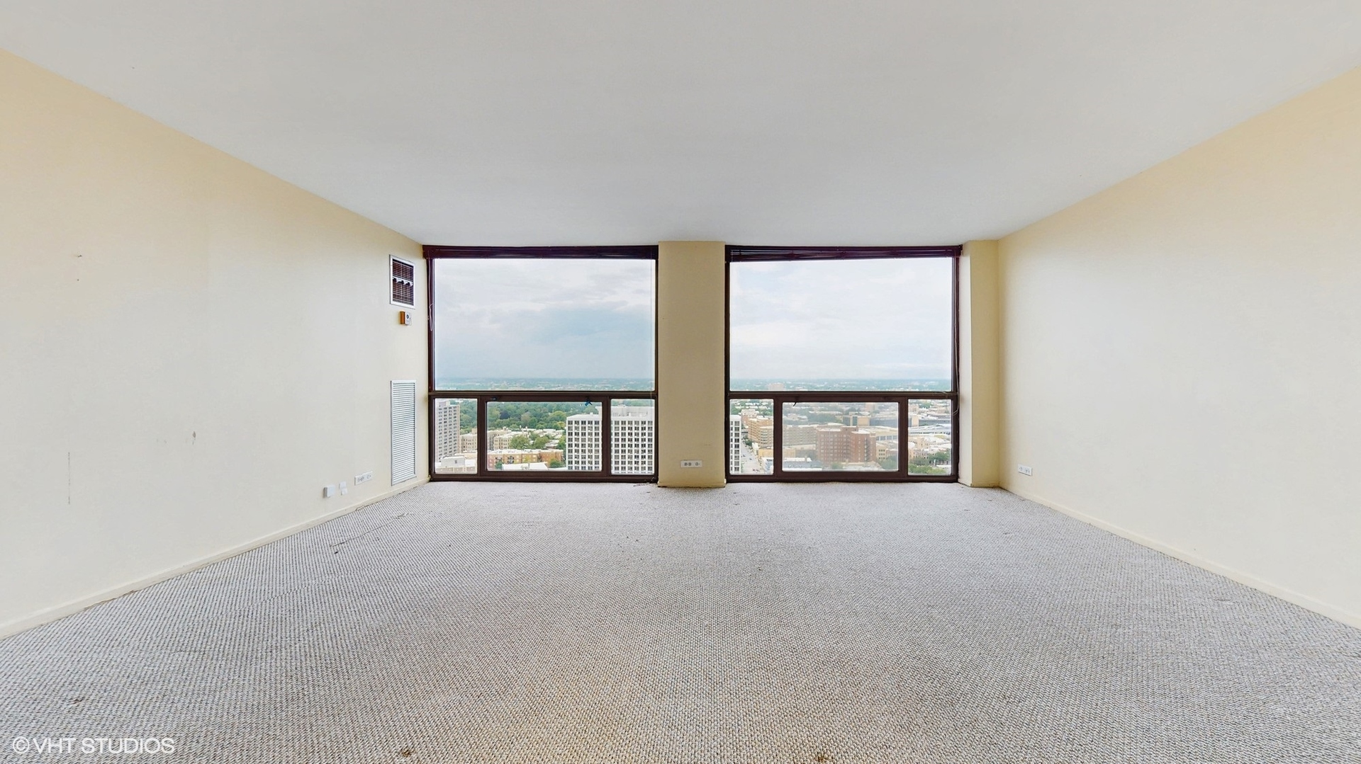 4343 N Clarendon Avenue Unit: 2815