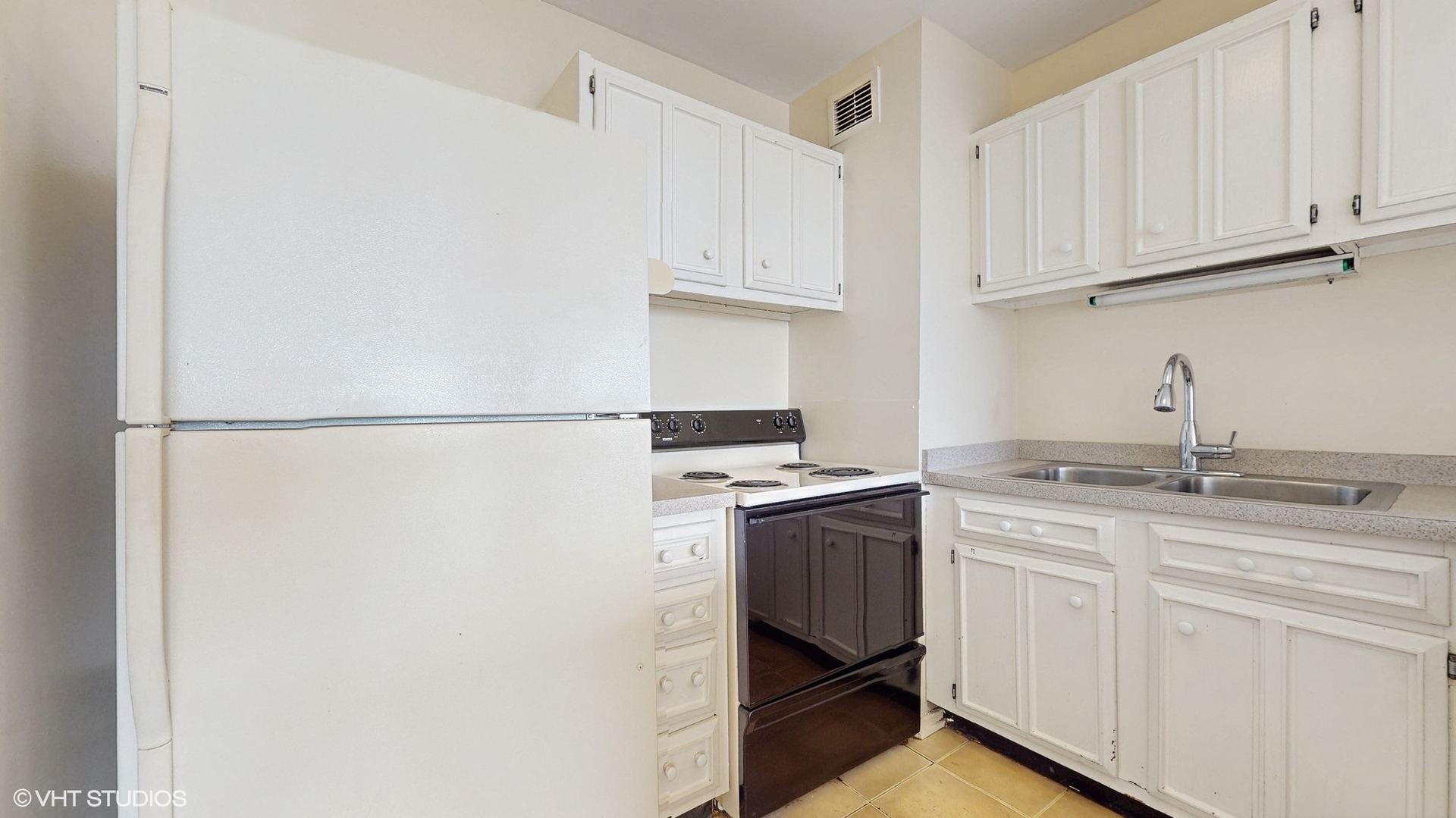 4343 N Clarendon Avenue Unit: 2815