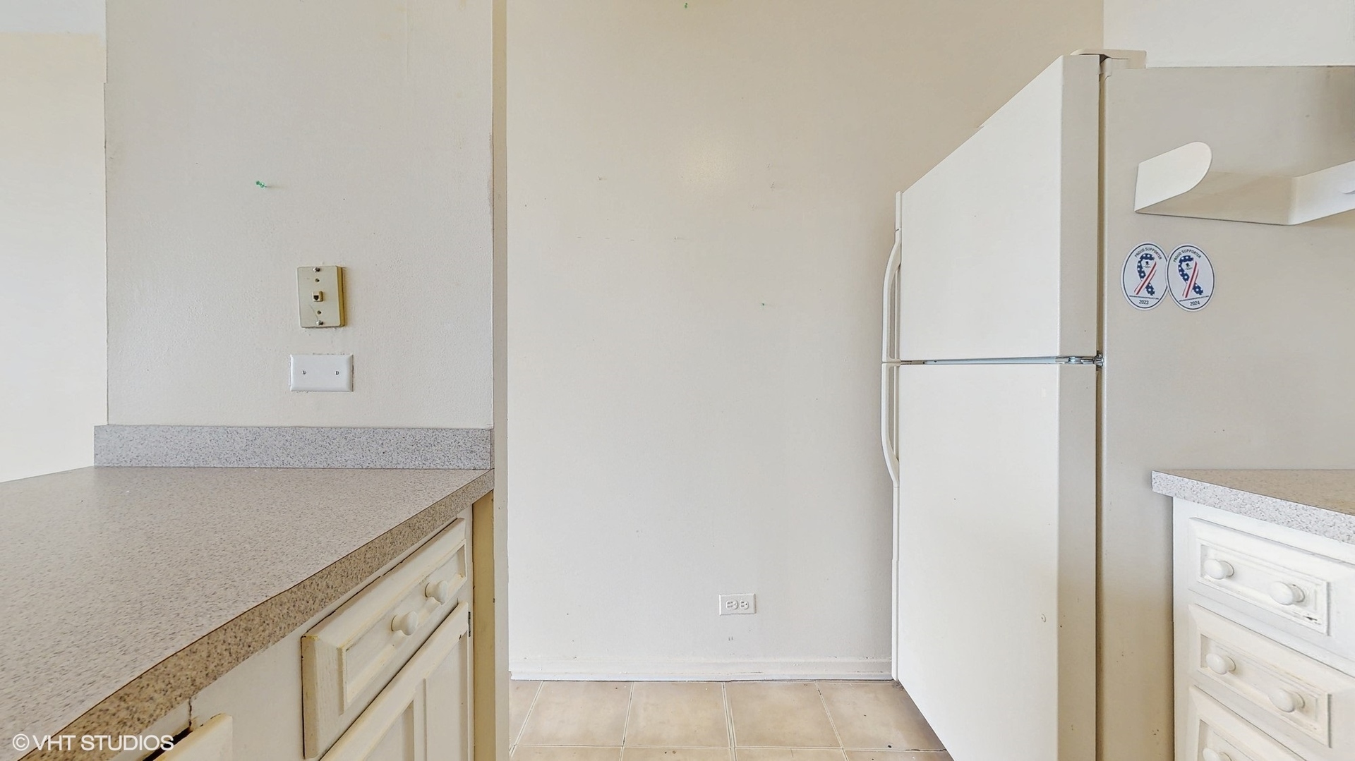 4343 N Clarendon Avenue Unit: 2815
