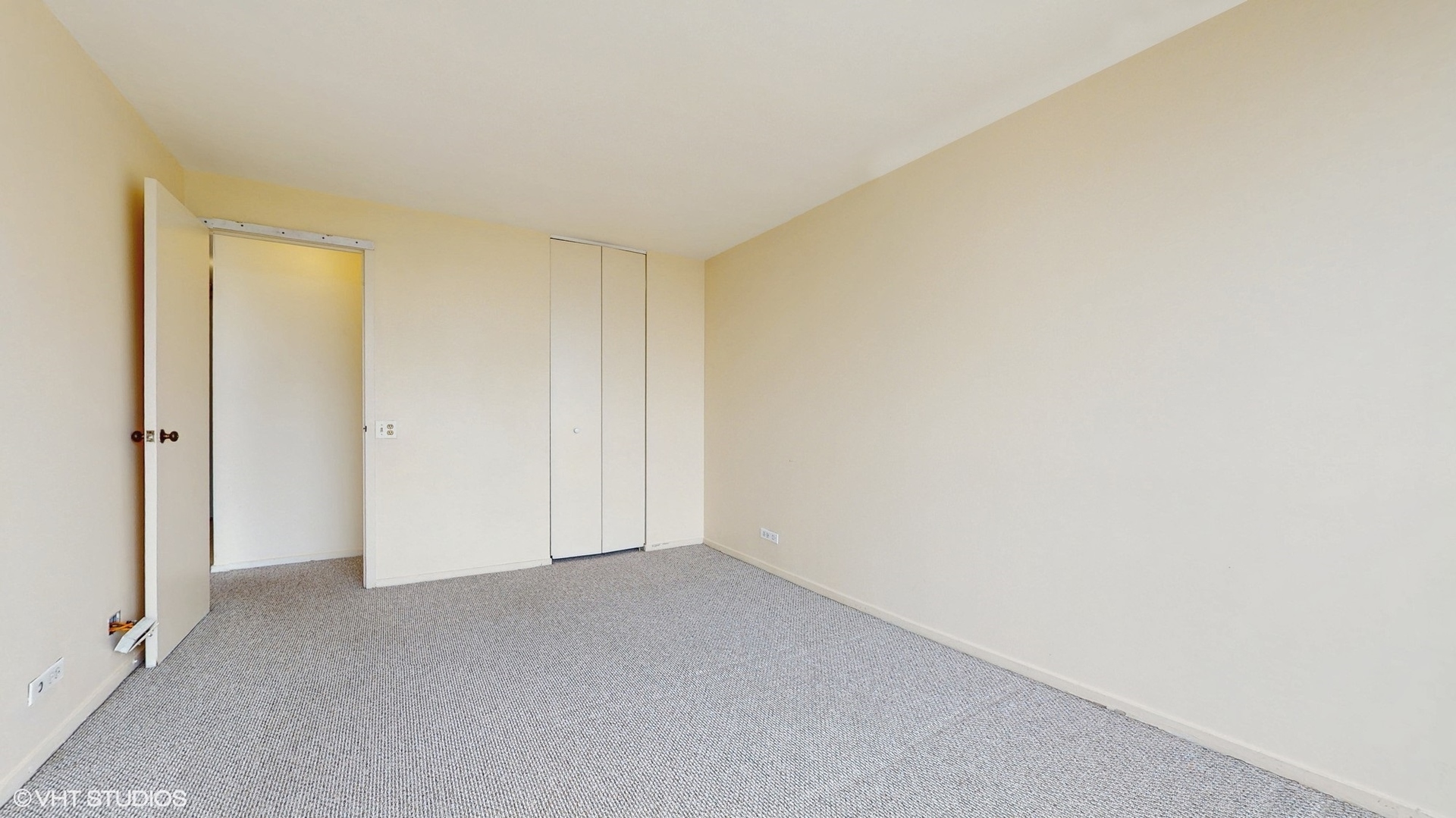 4343 N Clarendon Avenue Unit: 2815