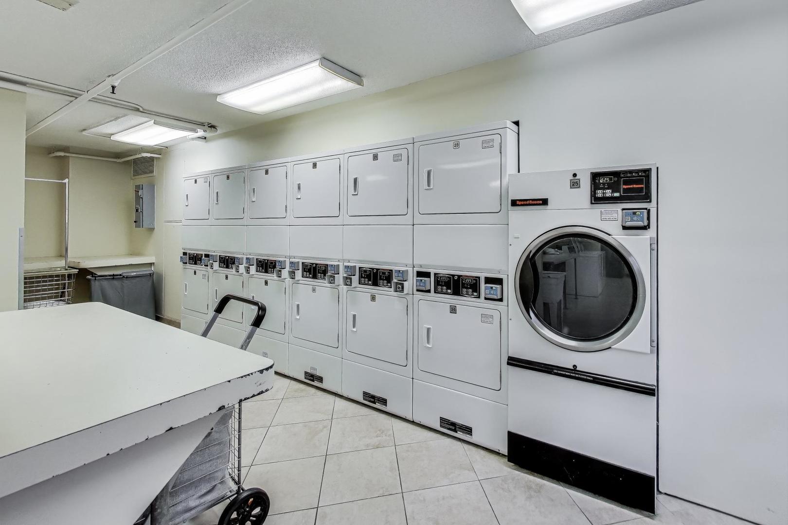 440 N Wabash Avenue Unit: 1605