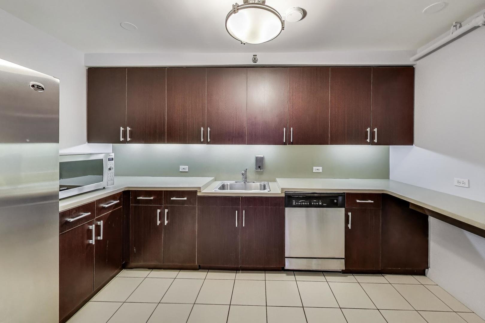 440 N Wabash Avenue Unit: 1605