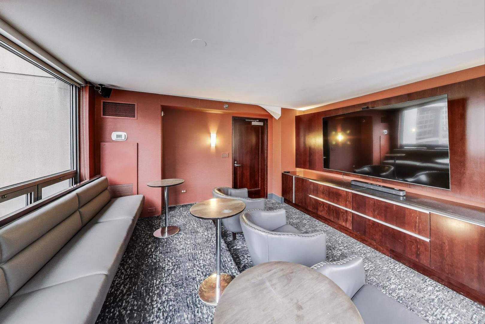 440 N Wabash Avenue Unit: 1605