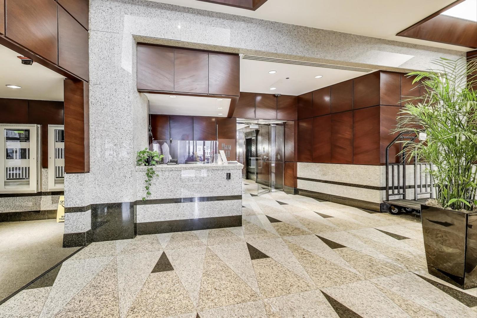 440 N Wabash Avenue Unit: 1605