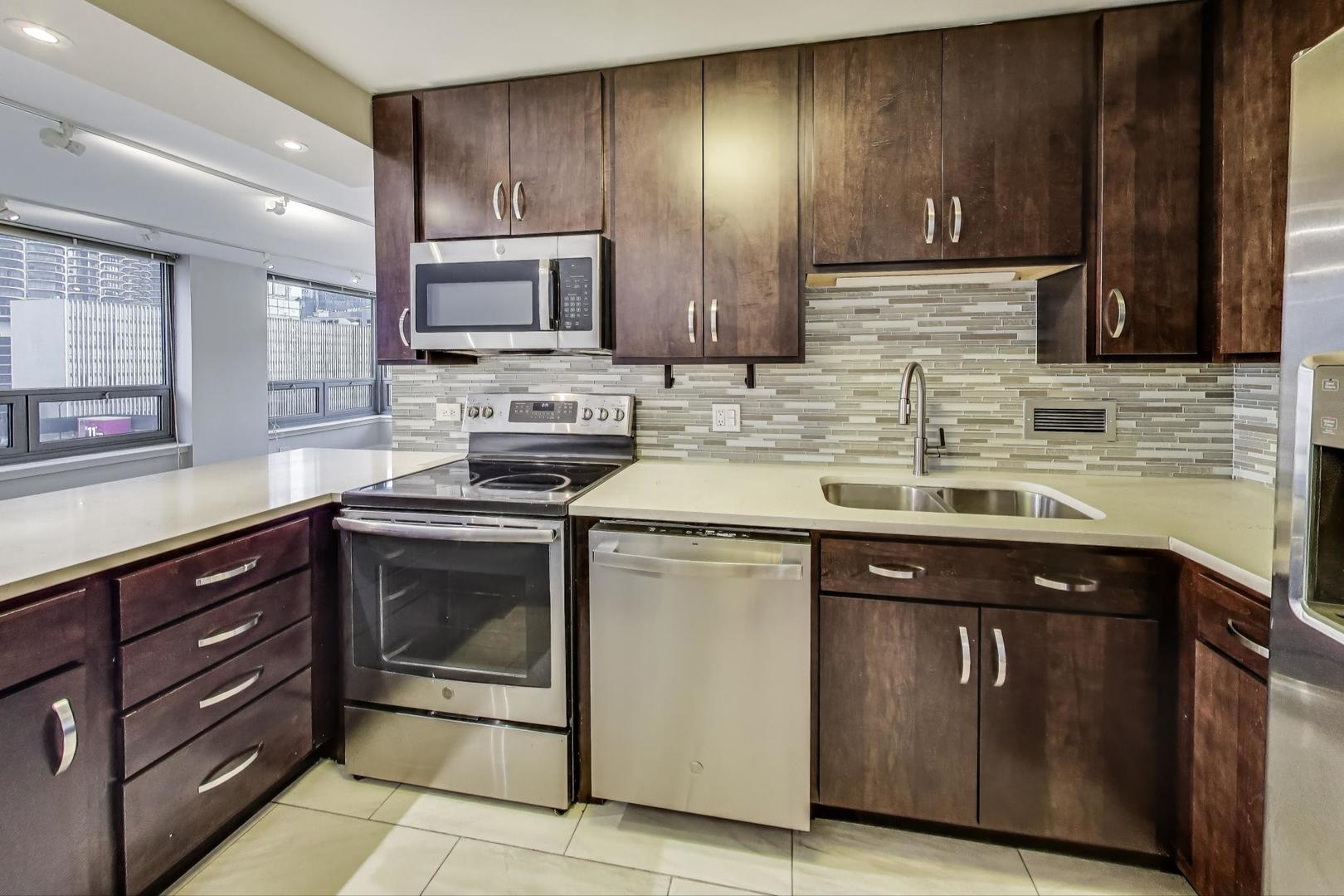 440 N Wabash Avenue Unit: 1605