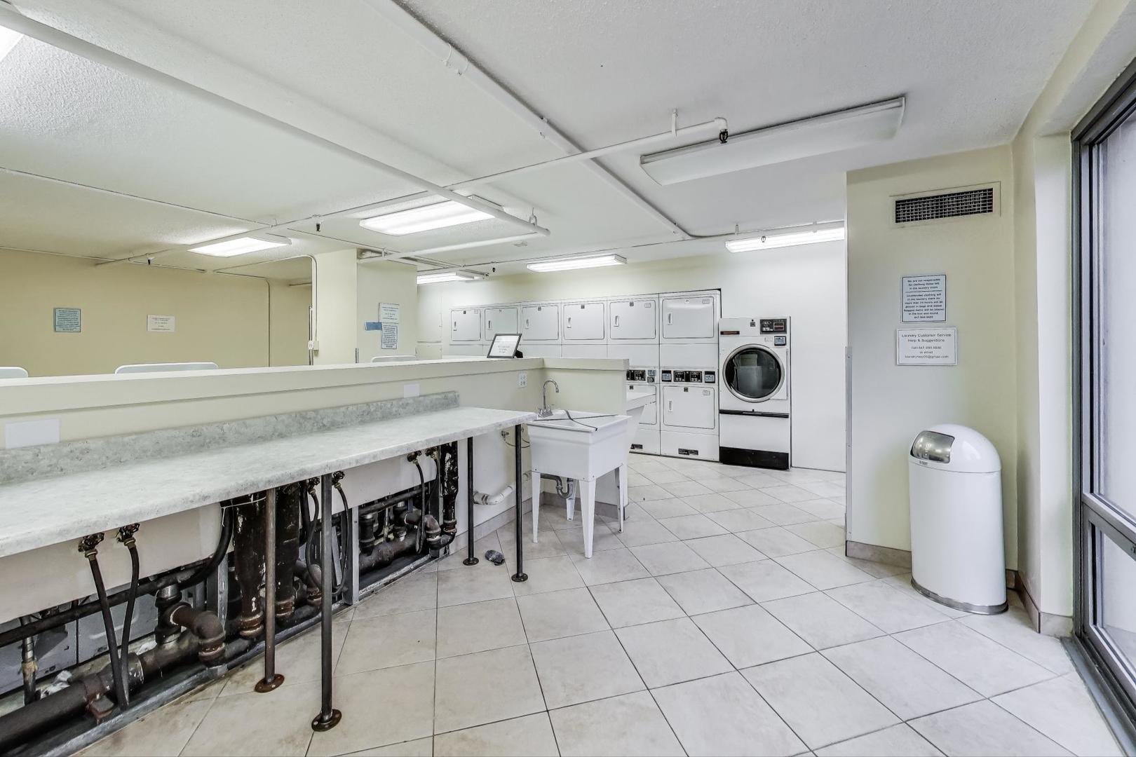 440 N Wabash Avenue Unit: 1605