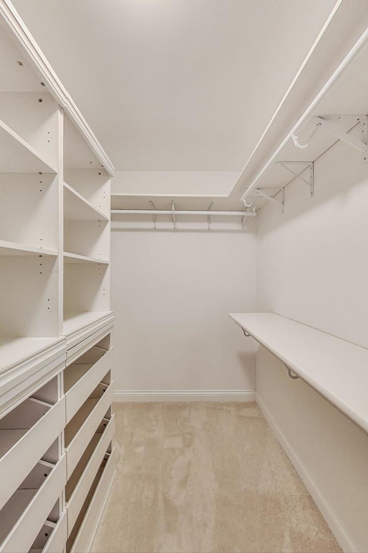 440 N Wabash Avenue Unit: 1605
