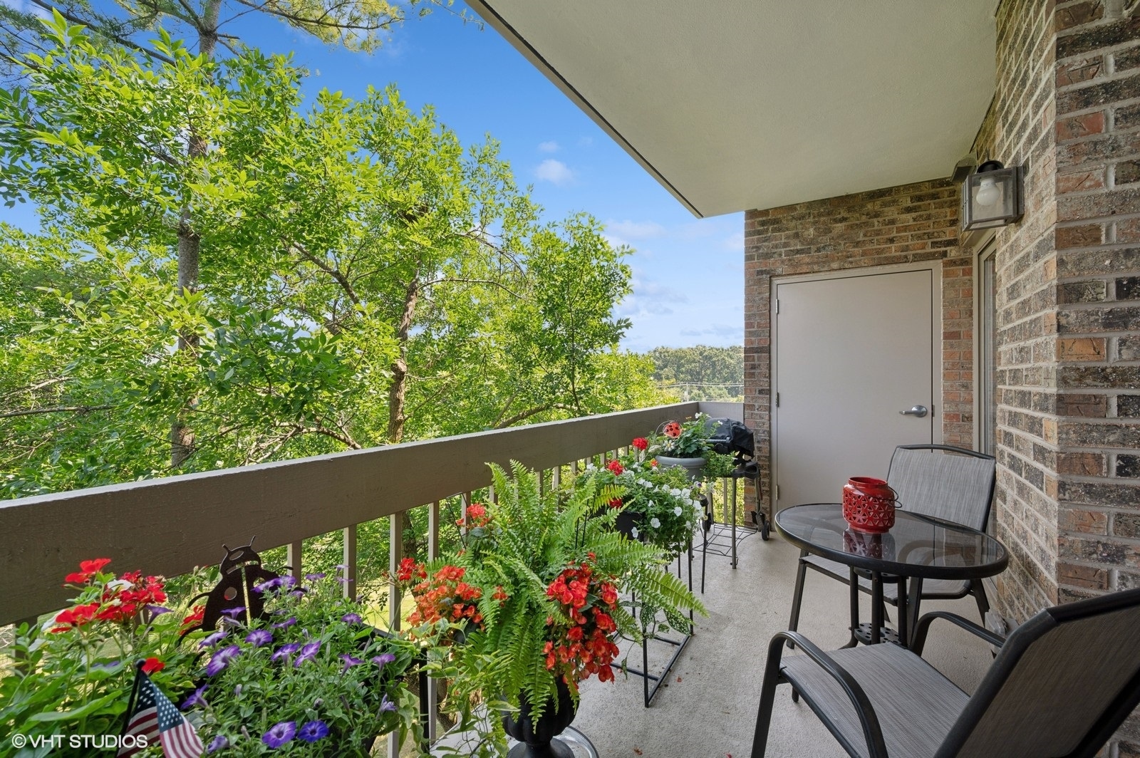 1220 Rudolph Road Unit: 4C
