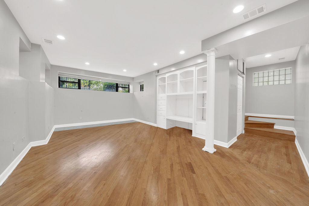 3001 N Damen Avenue Unit: 1