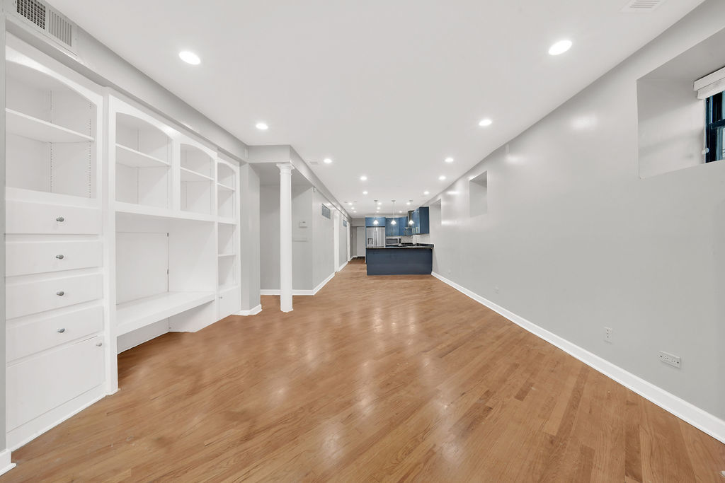 3001 N Damen Avenue Unit: 1