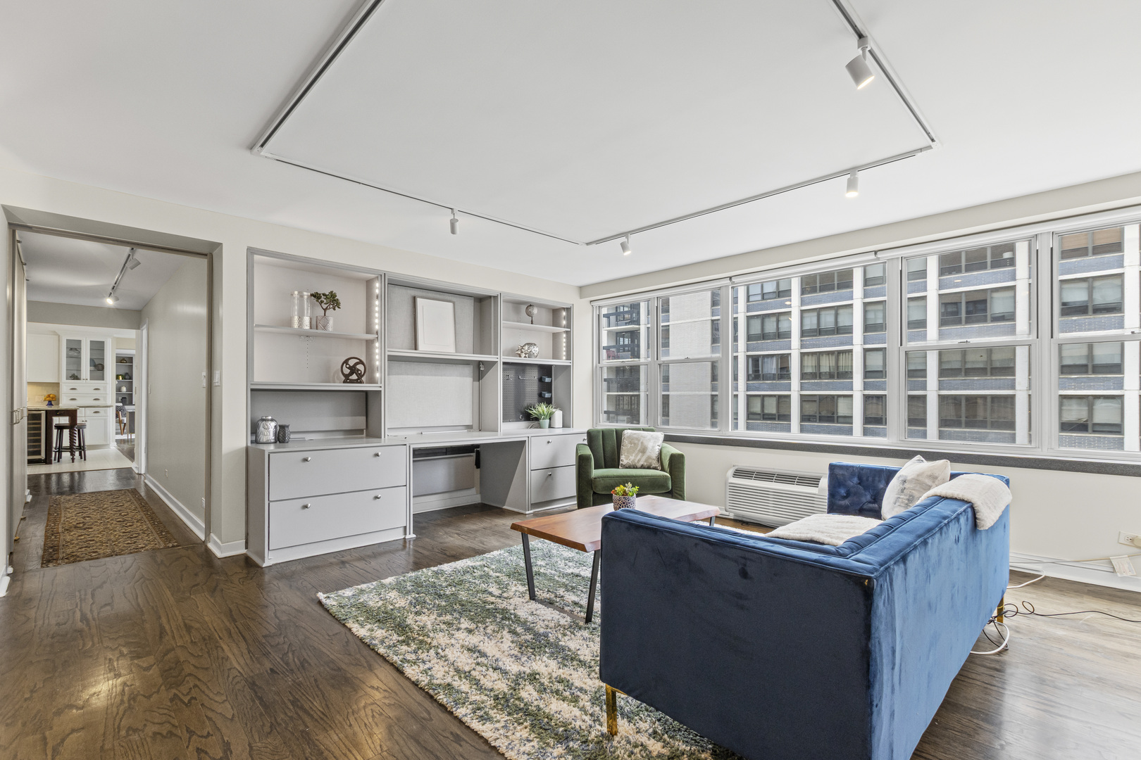 850 N Dewitt Place Unit: 18A