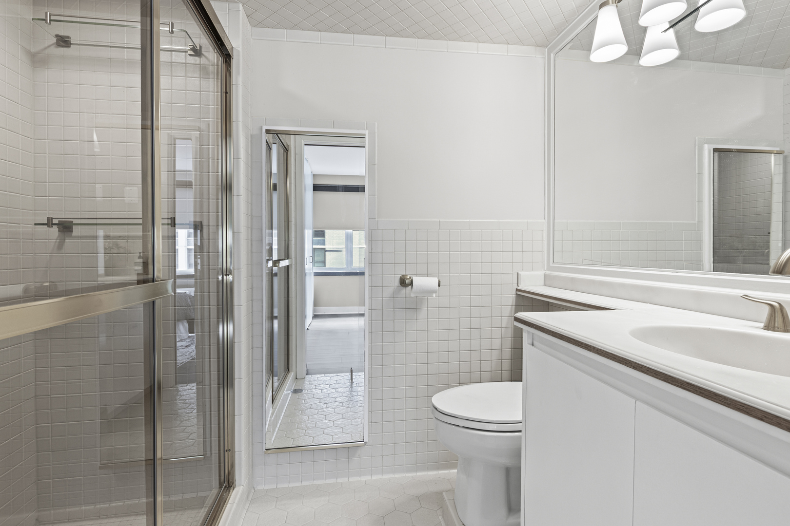 850 N Dewitt Place Unit: 18A
