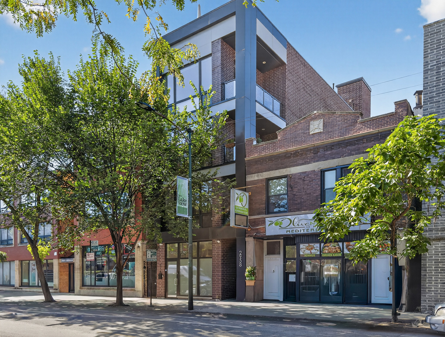 2958 N Lincoln Avenue Unit: 3A