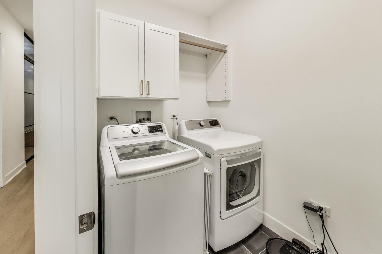 323 S Racine Avenue Unit: 3D