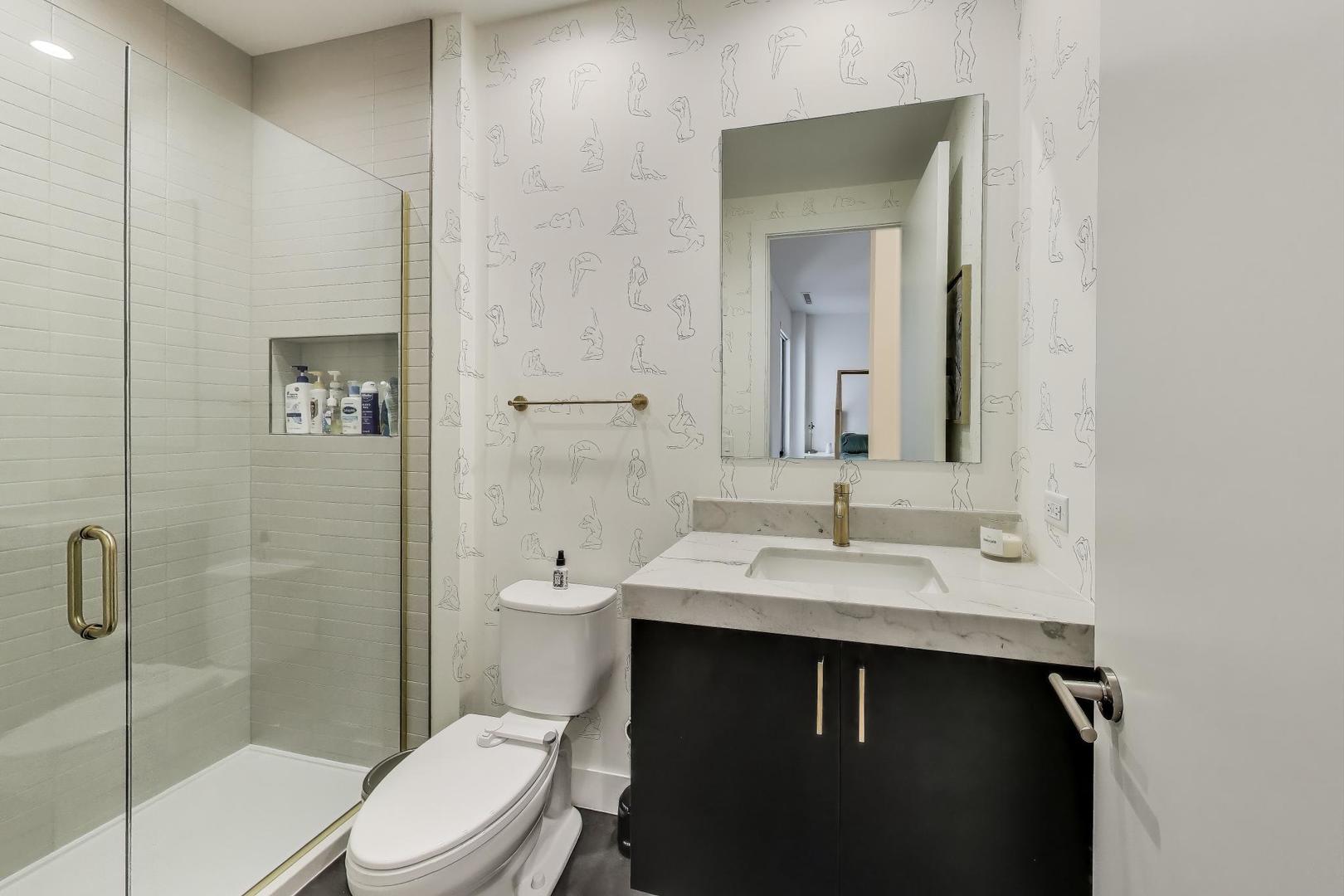 323 S Racine Avenue Unit: 3D