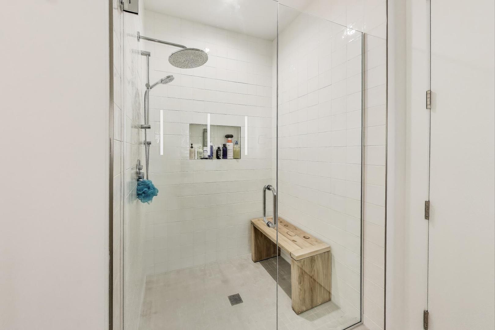 323 S Racine Avenue Unit: 3D