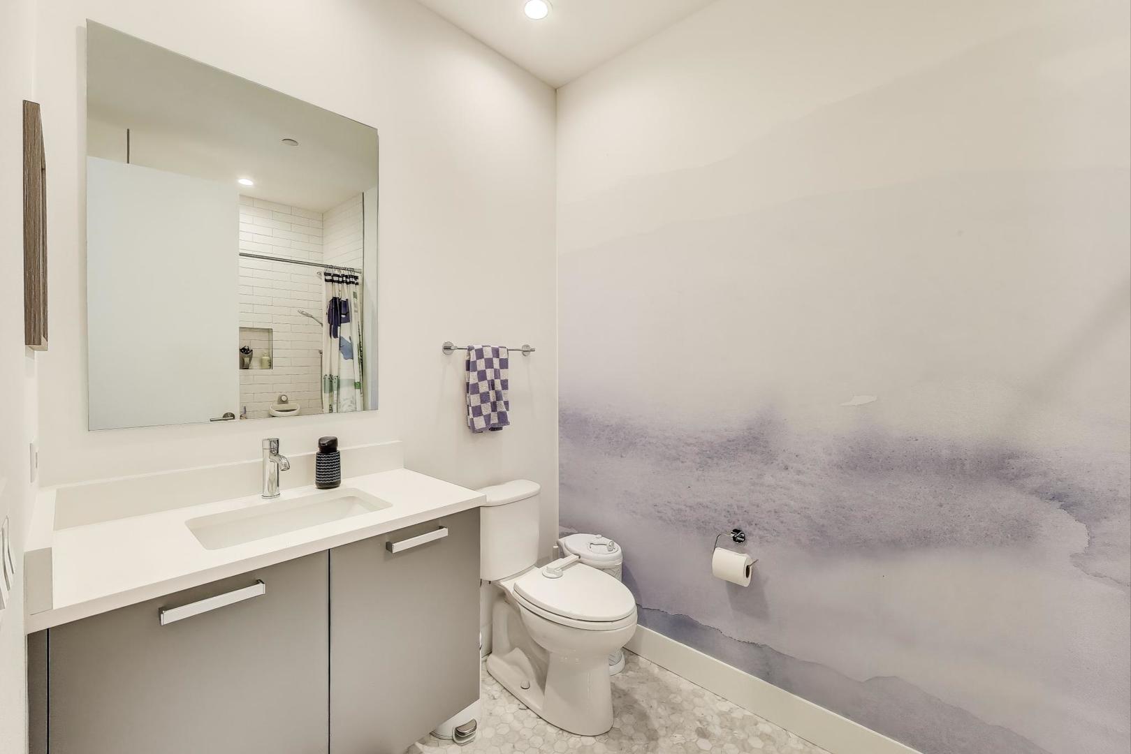 323 S Racine Avenue Unit: 3D