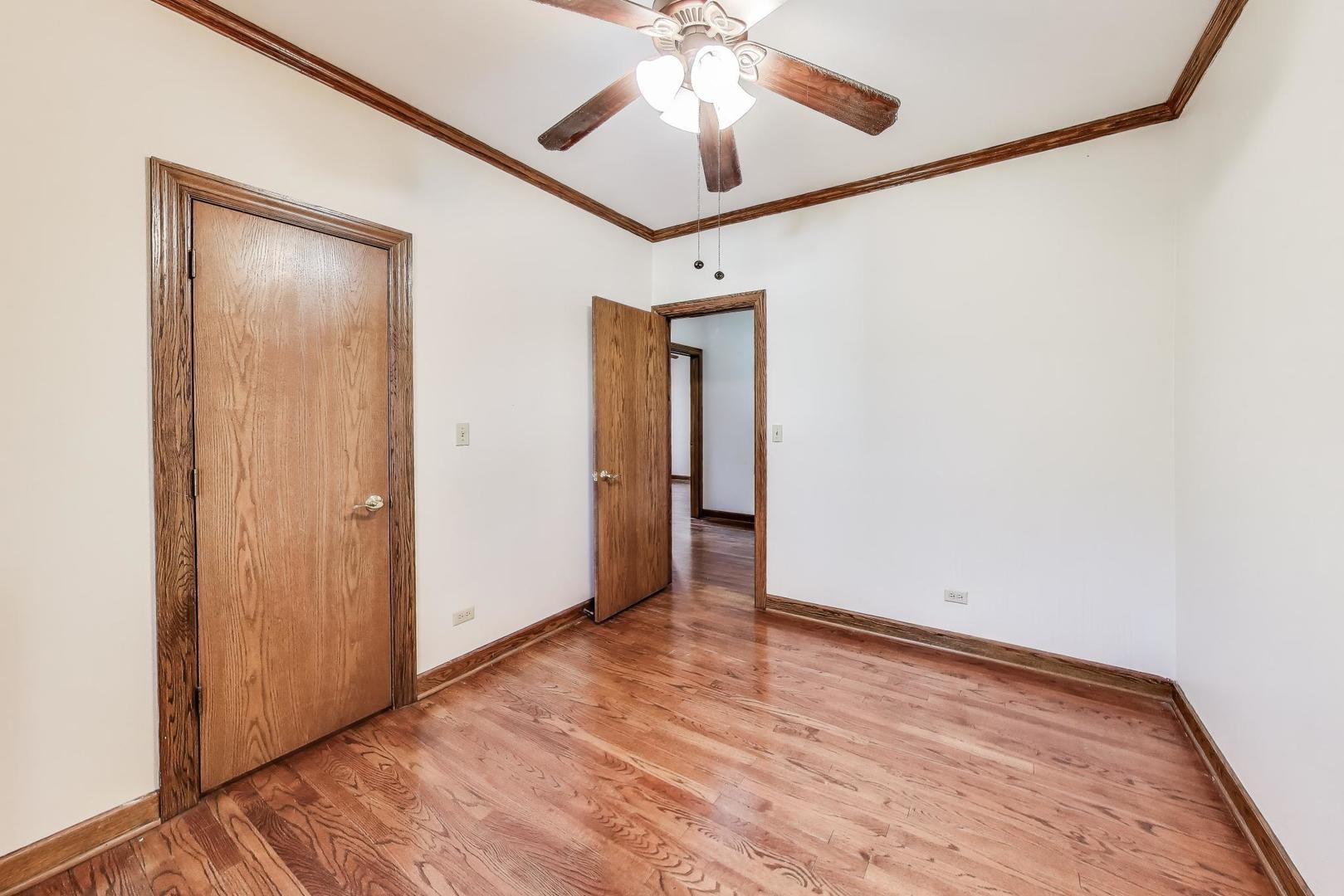 3921 N Long Avenue Unit: 2N