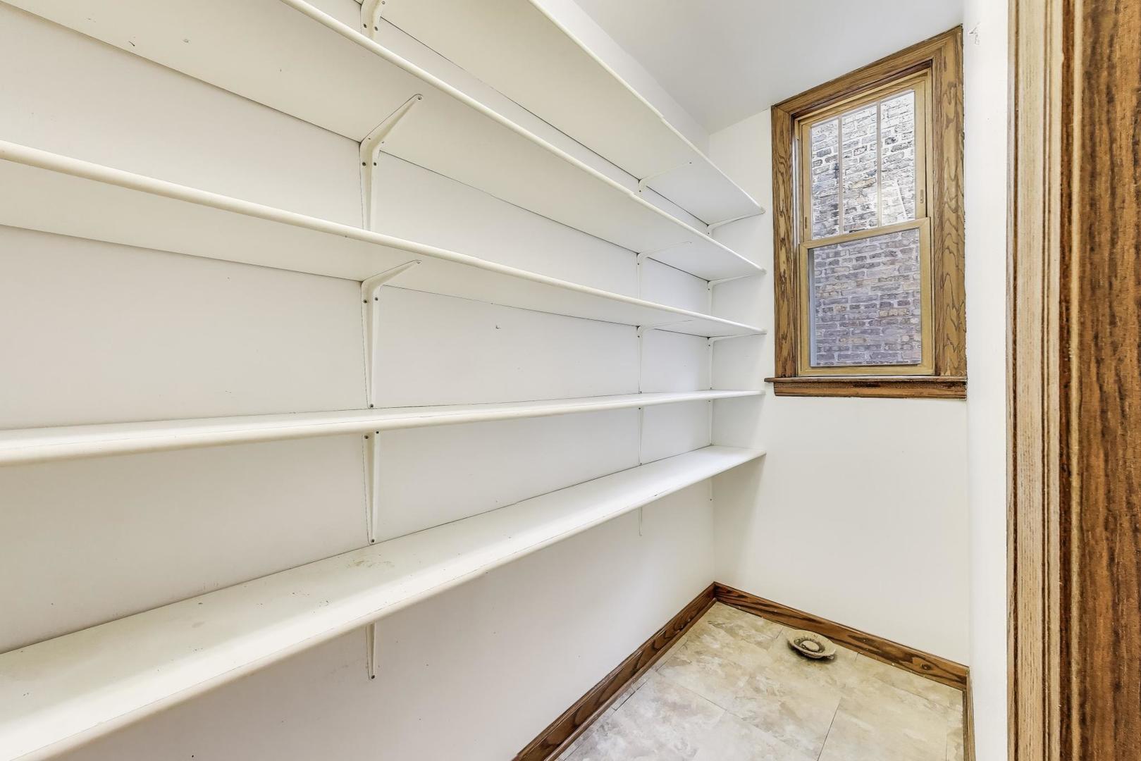 3921 N Long Avenue Unit: 2N