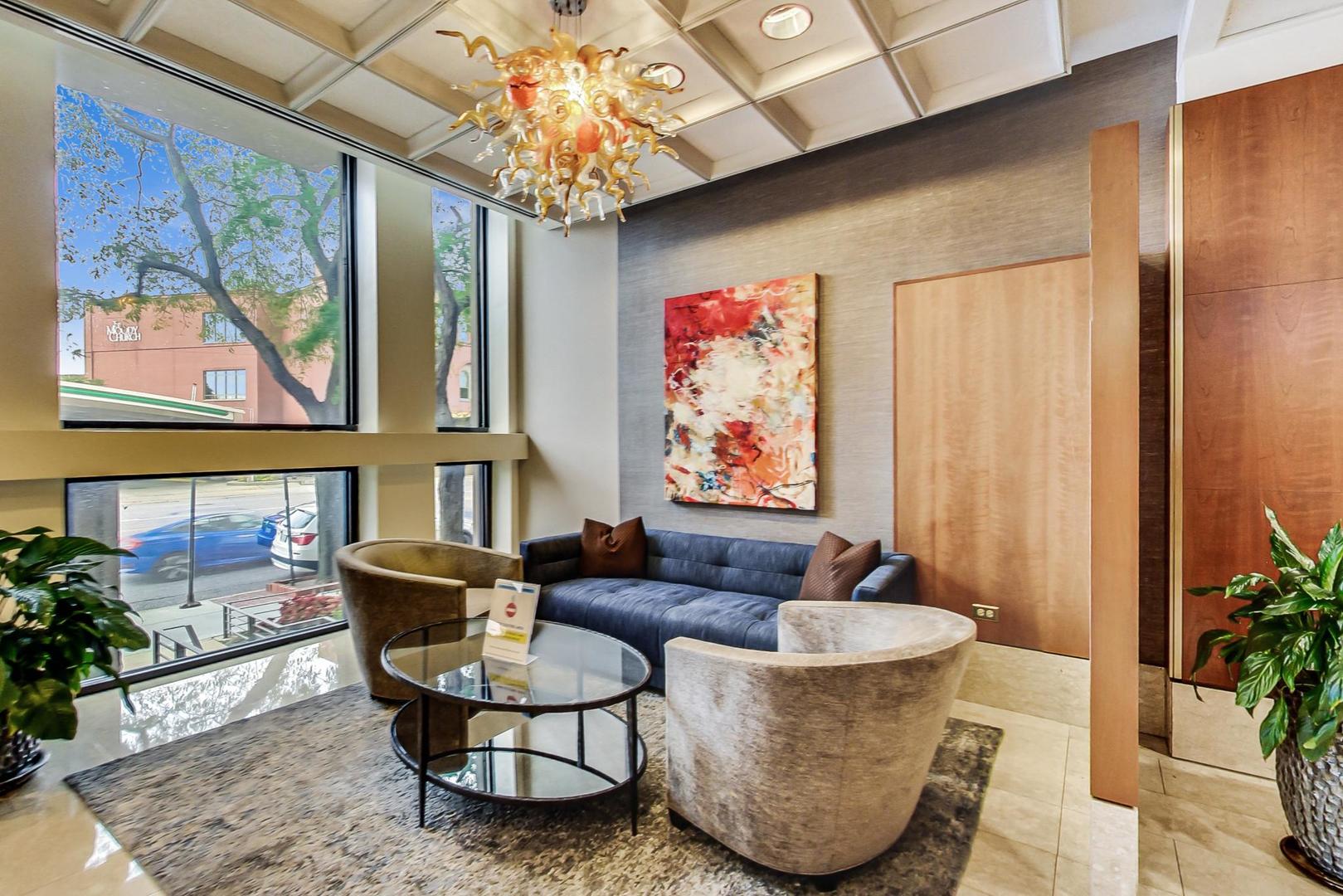 1660 N La Salle Drive Unit: 1108