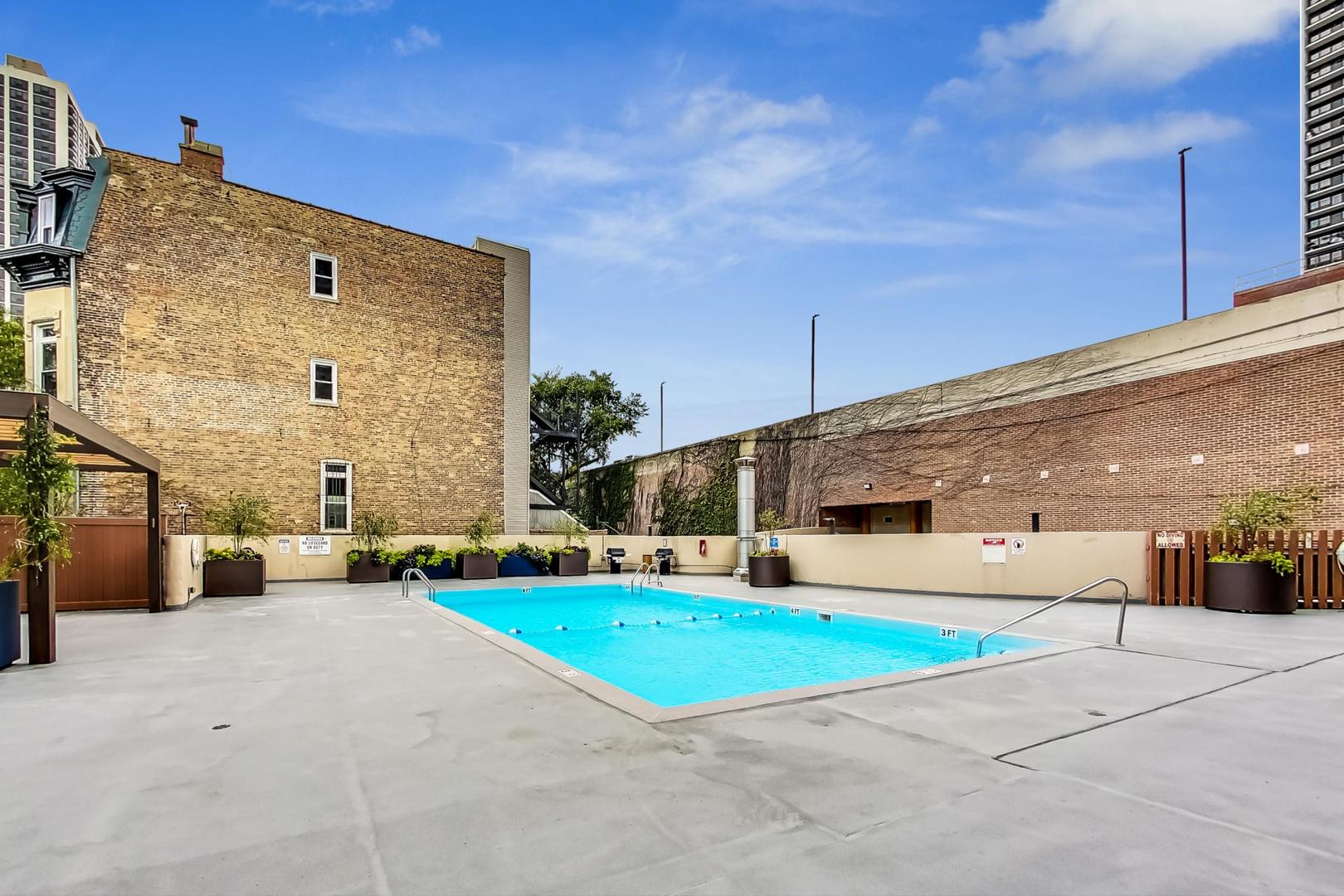 1660 N La Salle Drive Unit: 1108