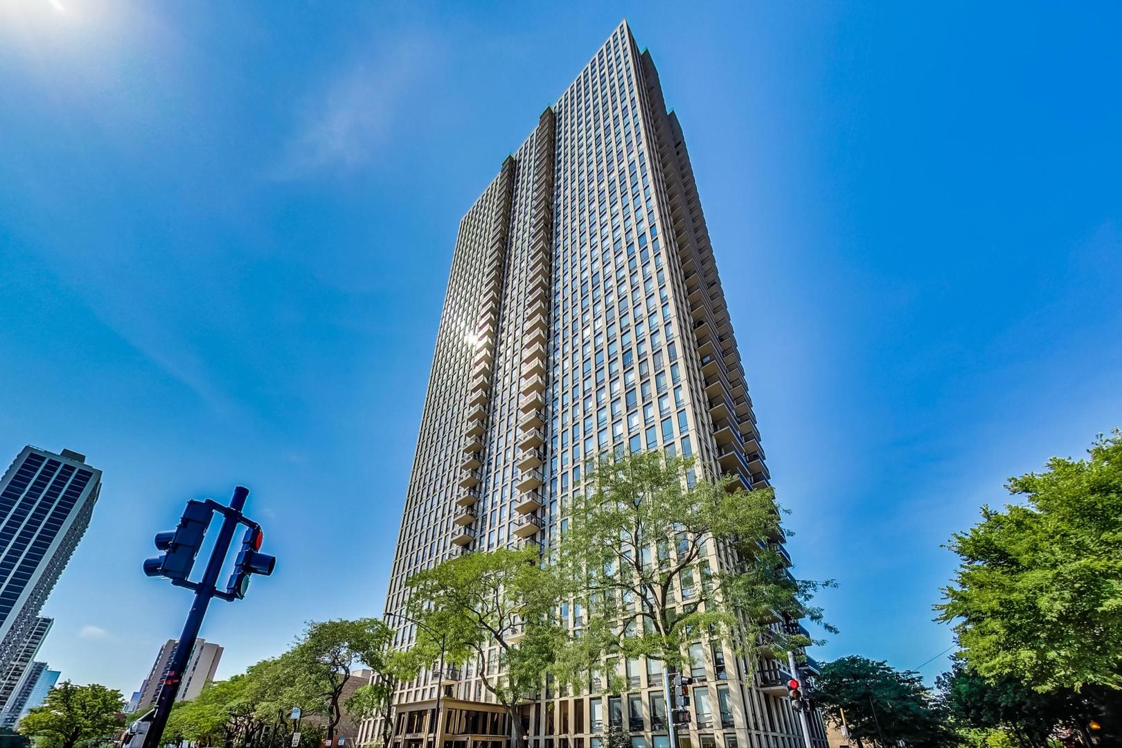 1660 N La Salle Drive Unit: 1108