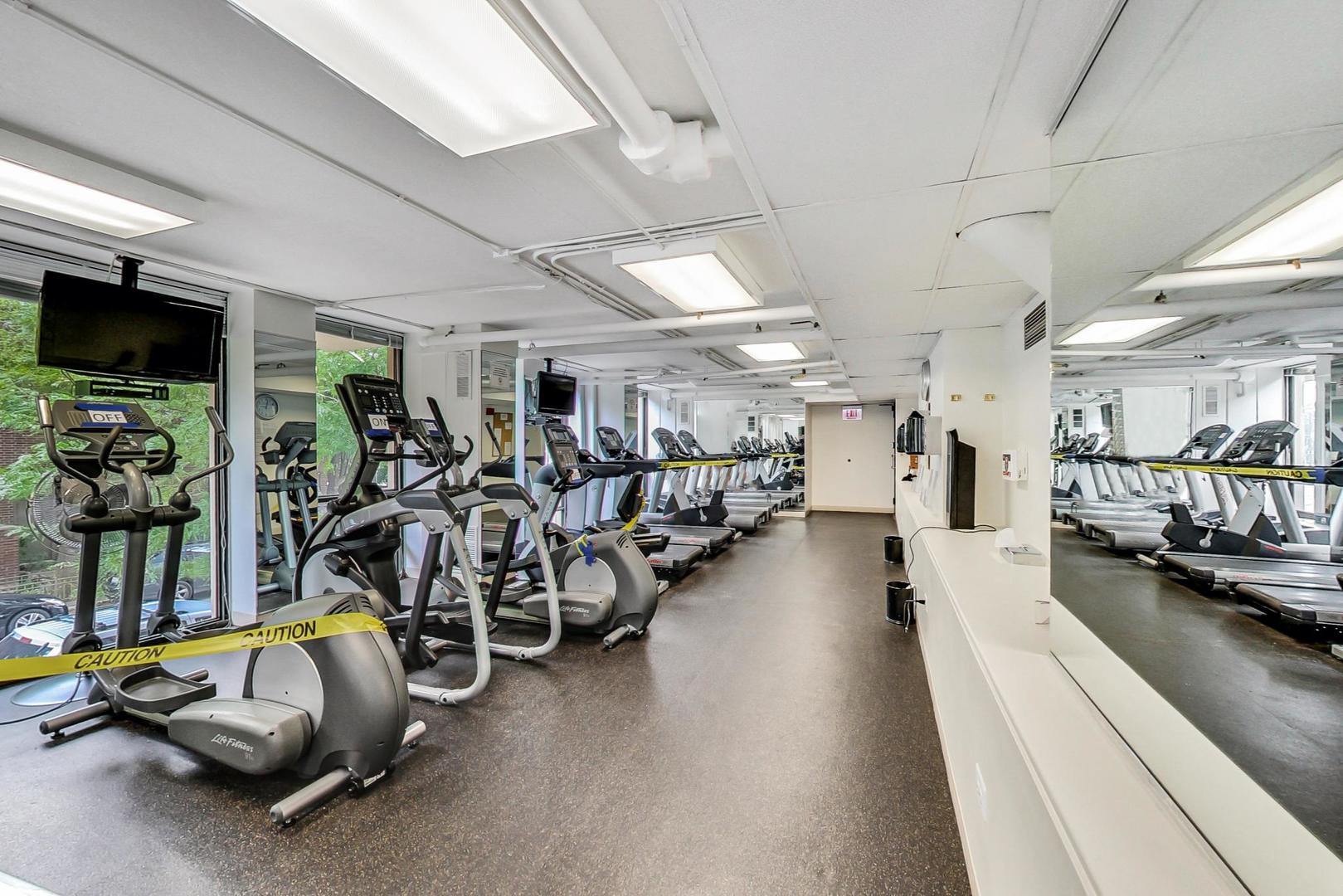 1660 N La Salle Drive Unit: 1108