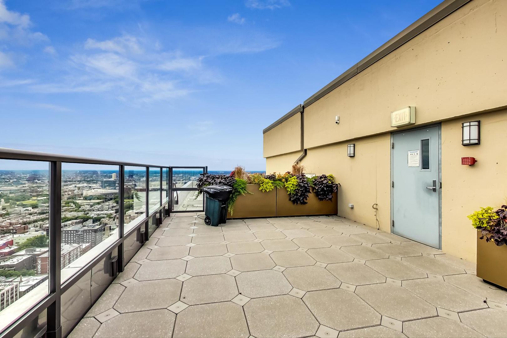 1660 N La Salle Drive Unit: 1108