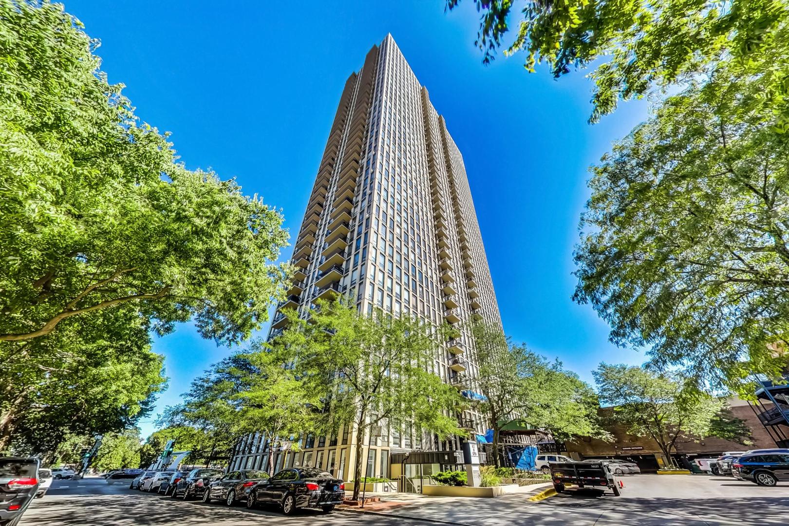 1660 N La Salle Drive Unit: 1108