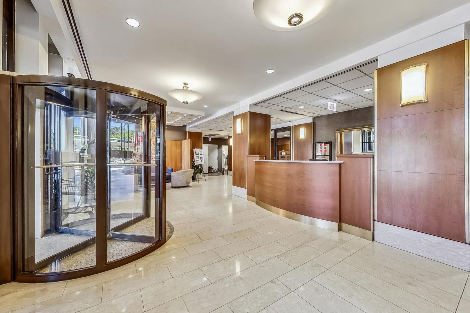1660 N La Salle Drive Unit: 1108