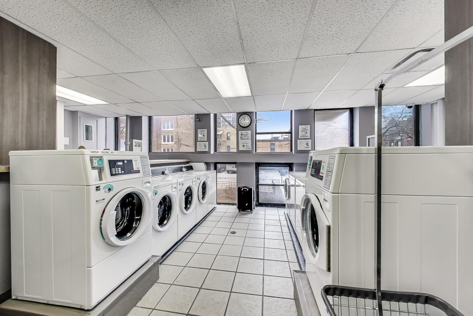 1660 N La Salle Drive Unit: 1108