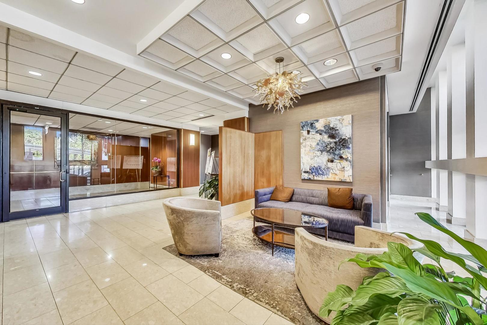 1660 N La Salle Drive Unit: 1108