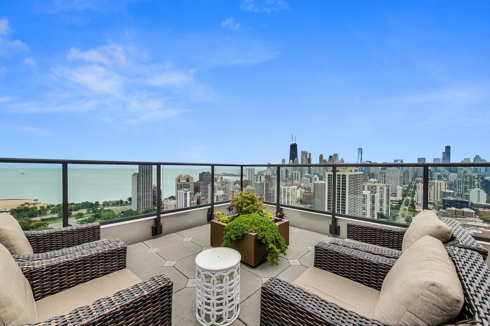 1660 N La Salle Drive Unit: 1108