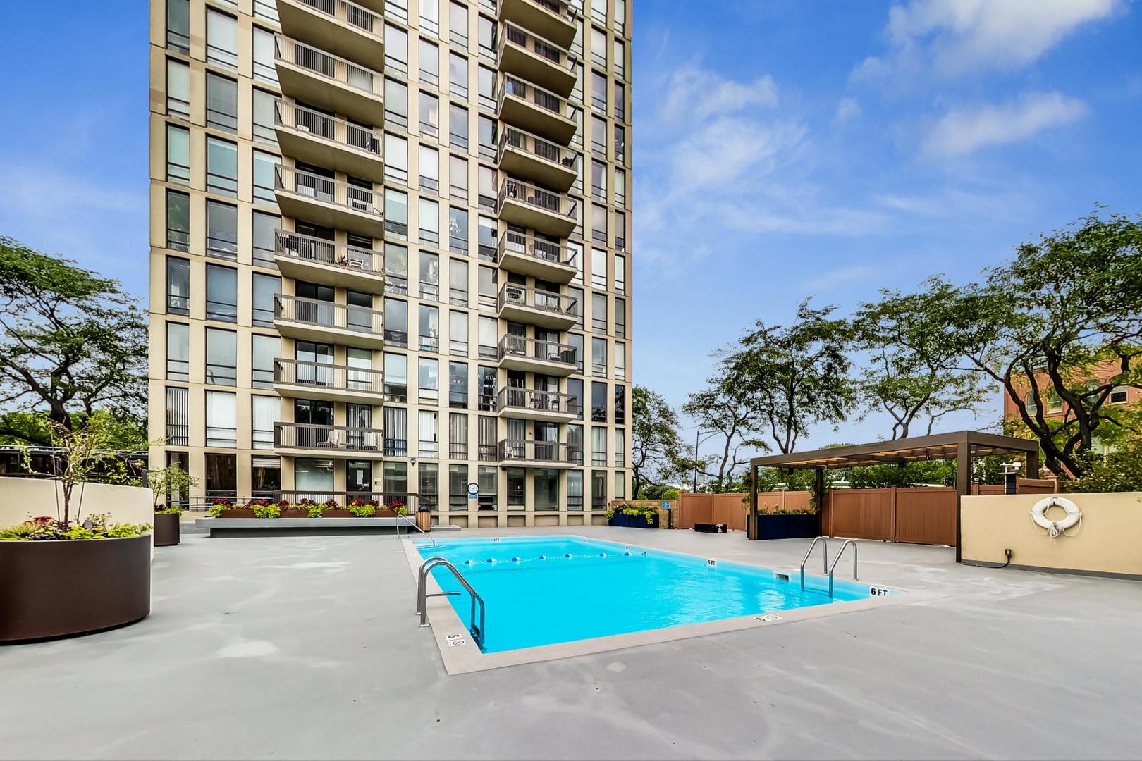 1660 N La Salle Drive Unit: 1108