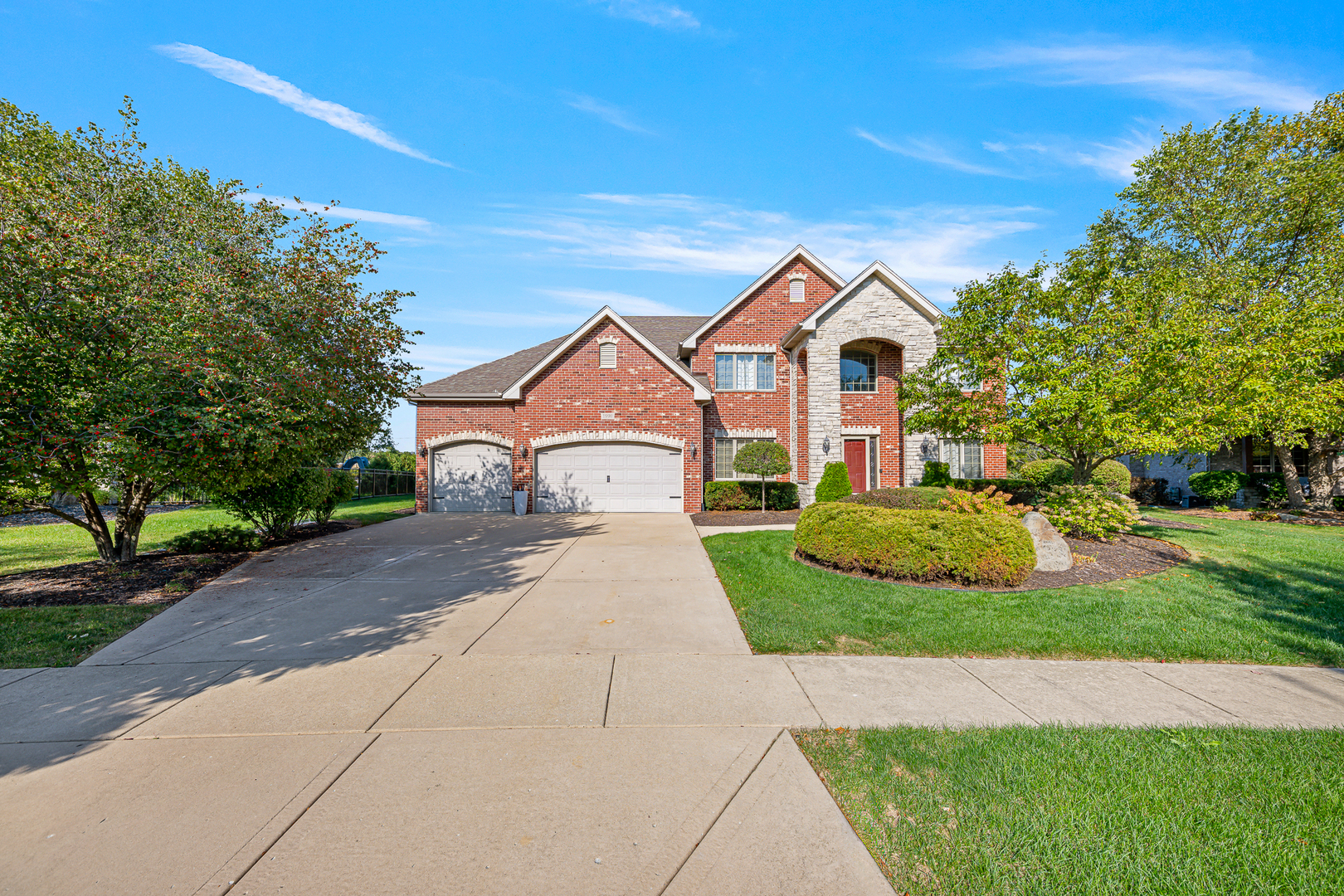 1990 Edgeview Drive