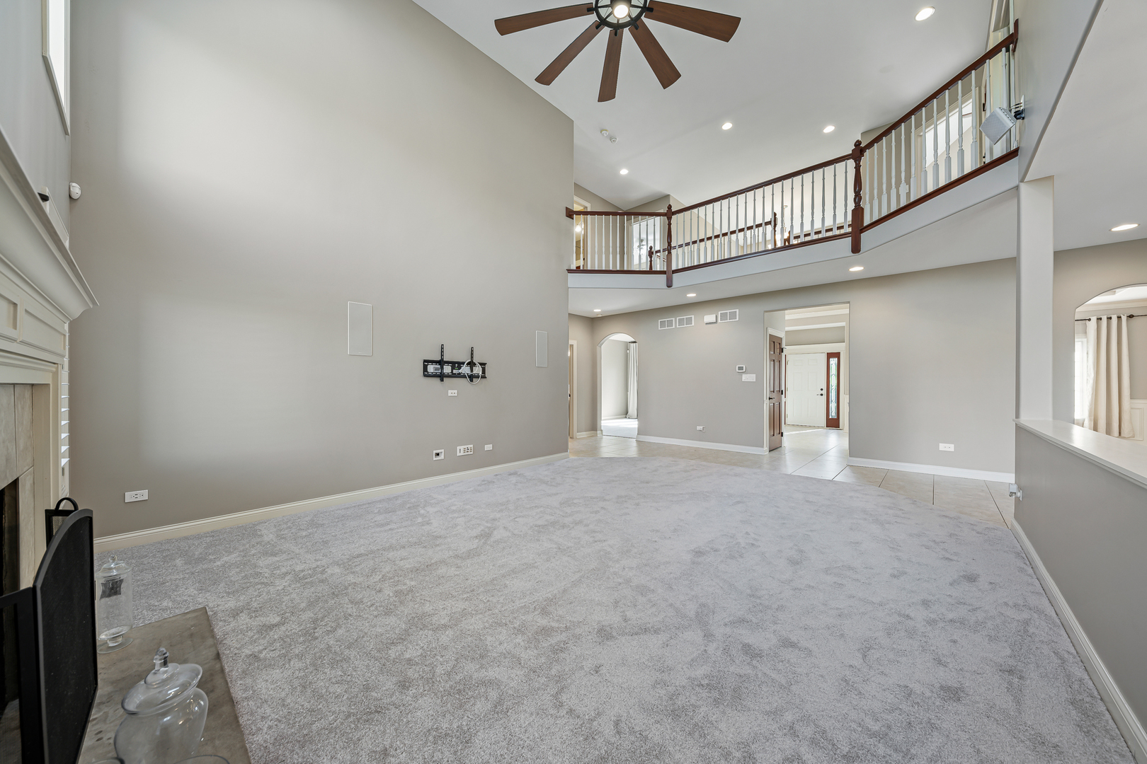 1990 Edgeview Drive