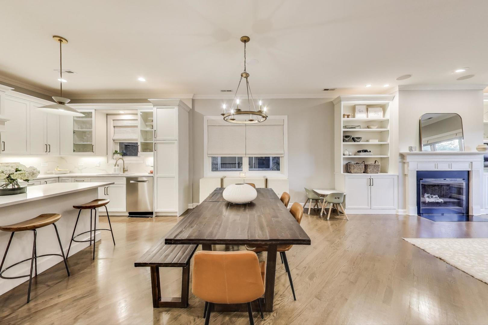 1533 N Cleveland Avenue Unit: 1S