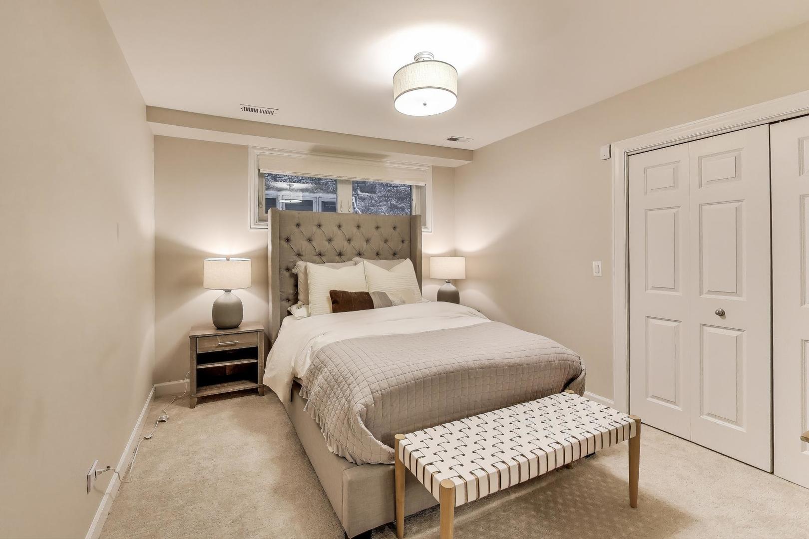 1533 N Cleveland Avenue Unit: 1S