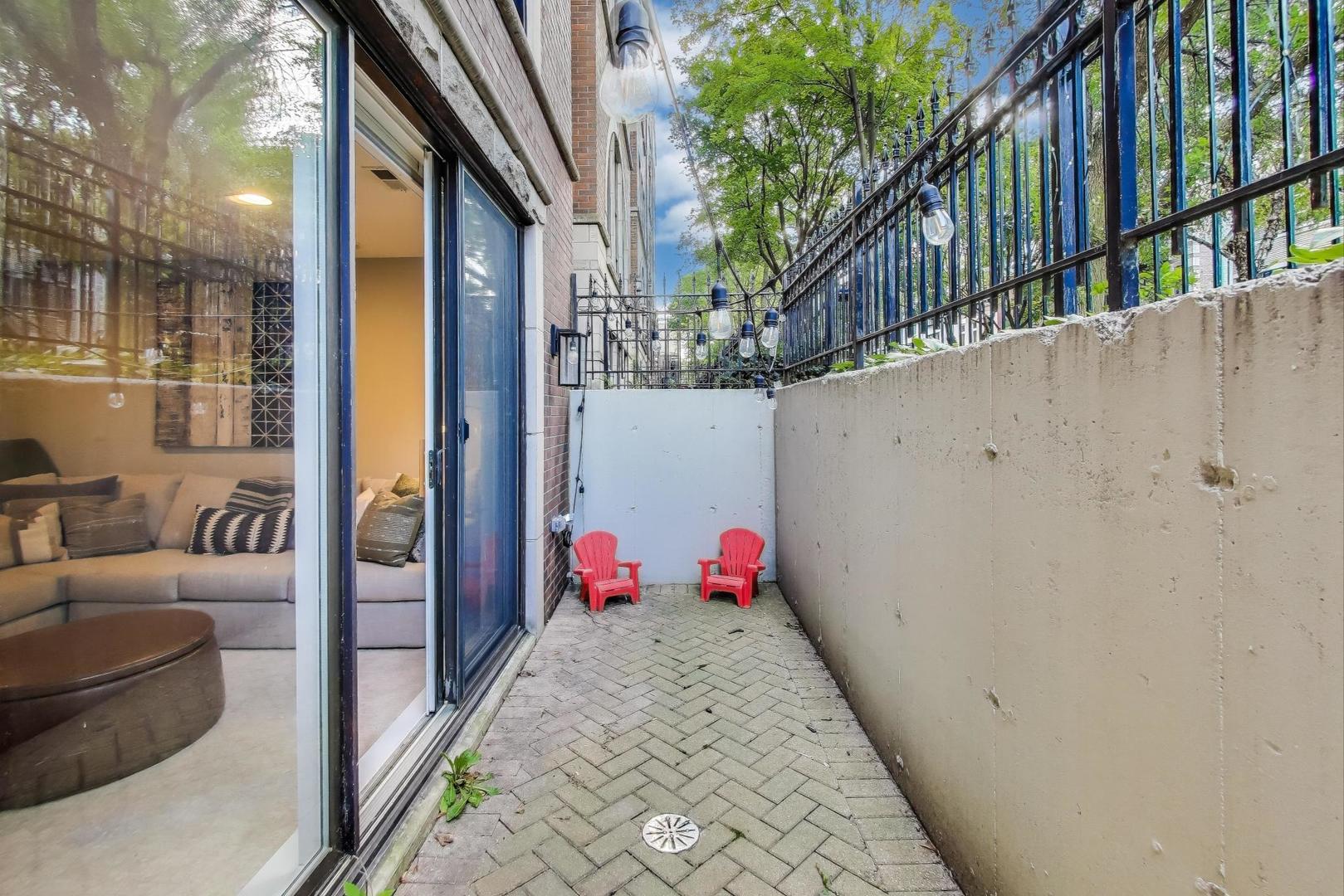 1533 N Cleveland Avenue Unit: 1S