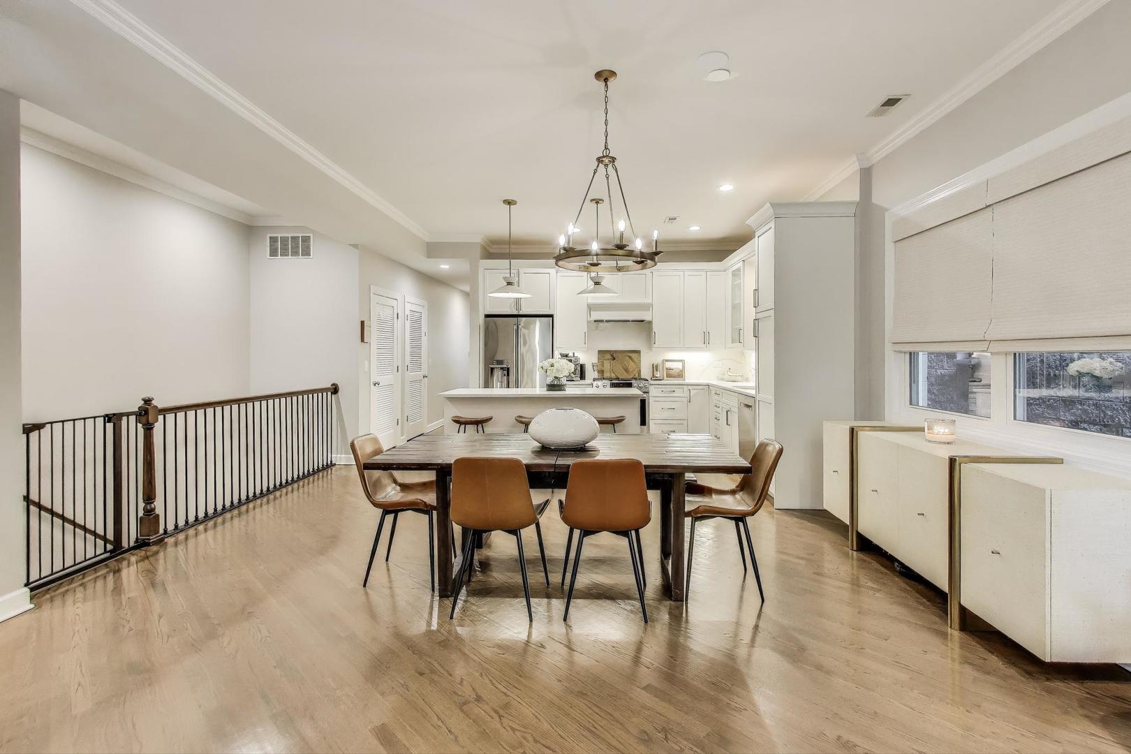 1533 N Cleveland Avenue Unit: 1S