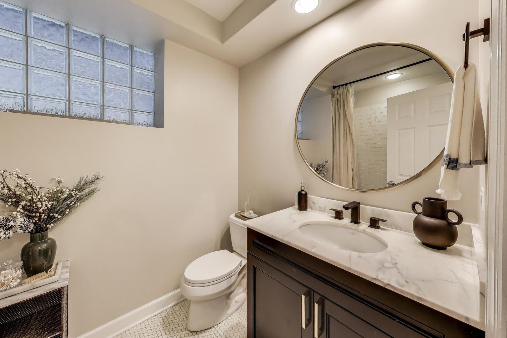 1533 N Cleveland Avenue Unit: 1S