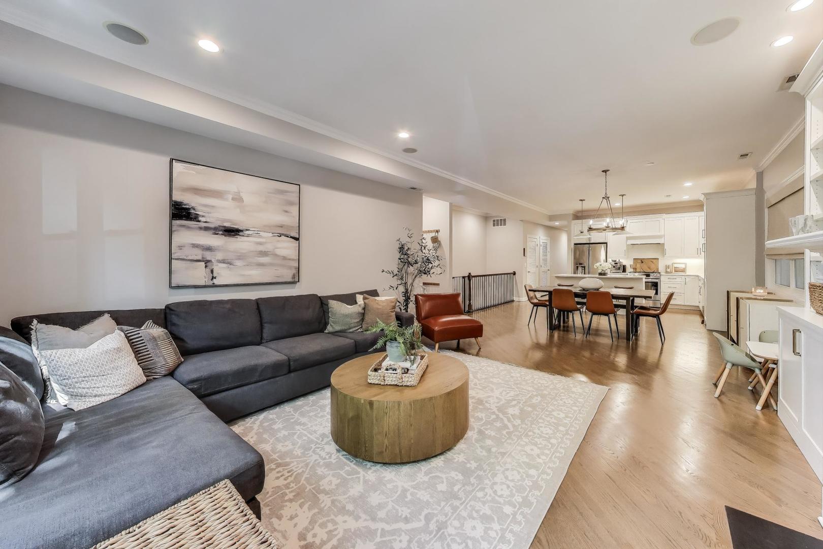 1533 N Cleveland Avenue Unit: 1S