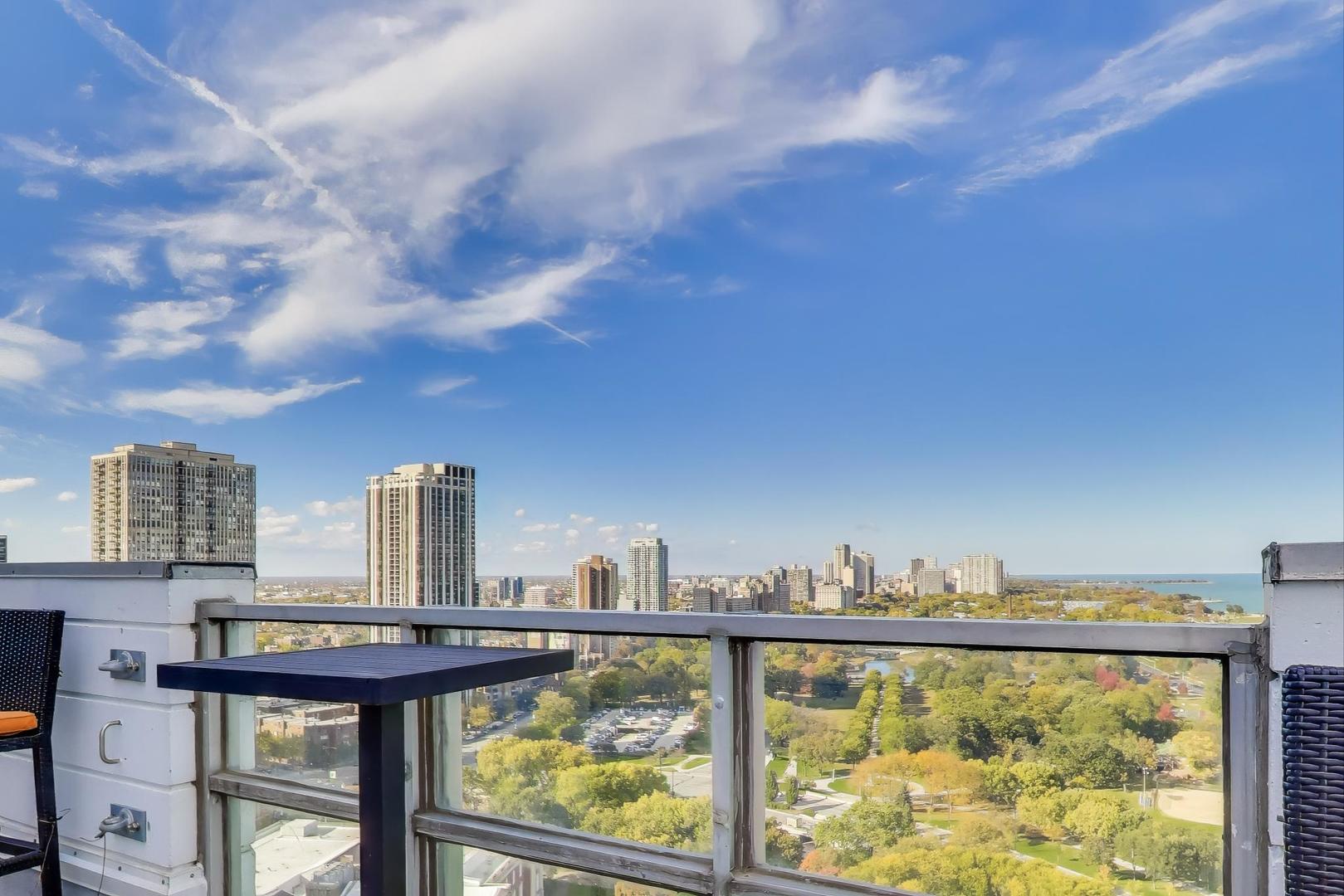 1555 N Dearborn Parkway Unit: 7E