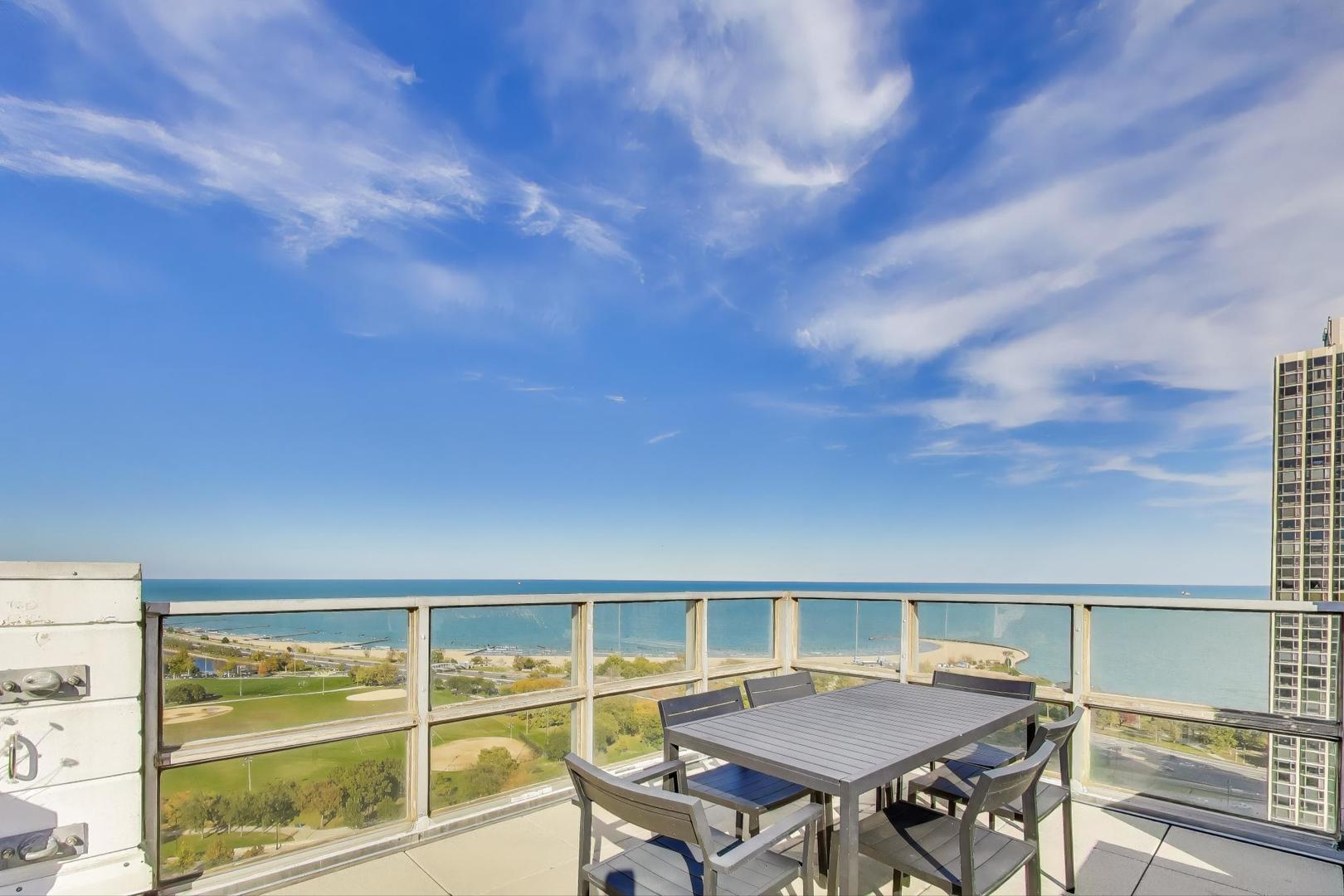 1555 N Dearborn Parkway Unit: 7E