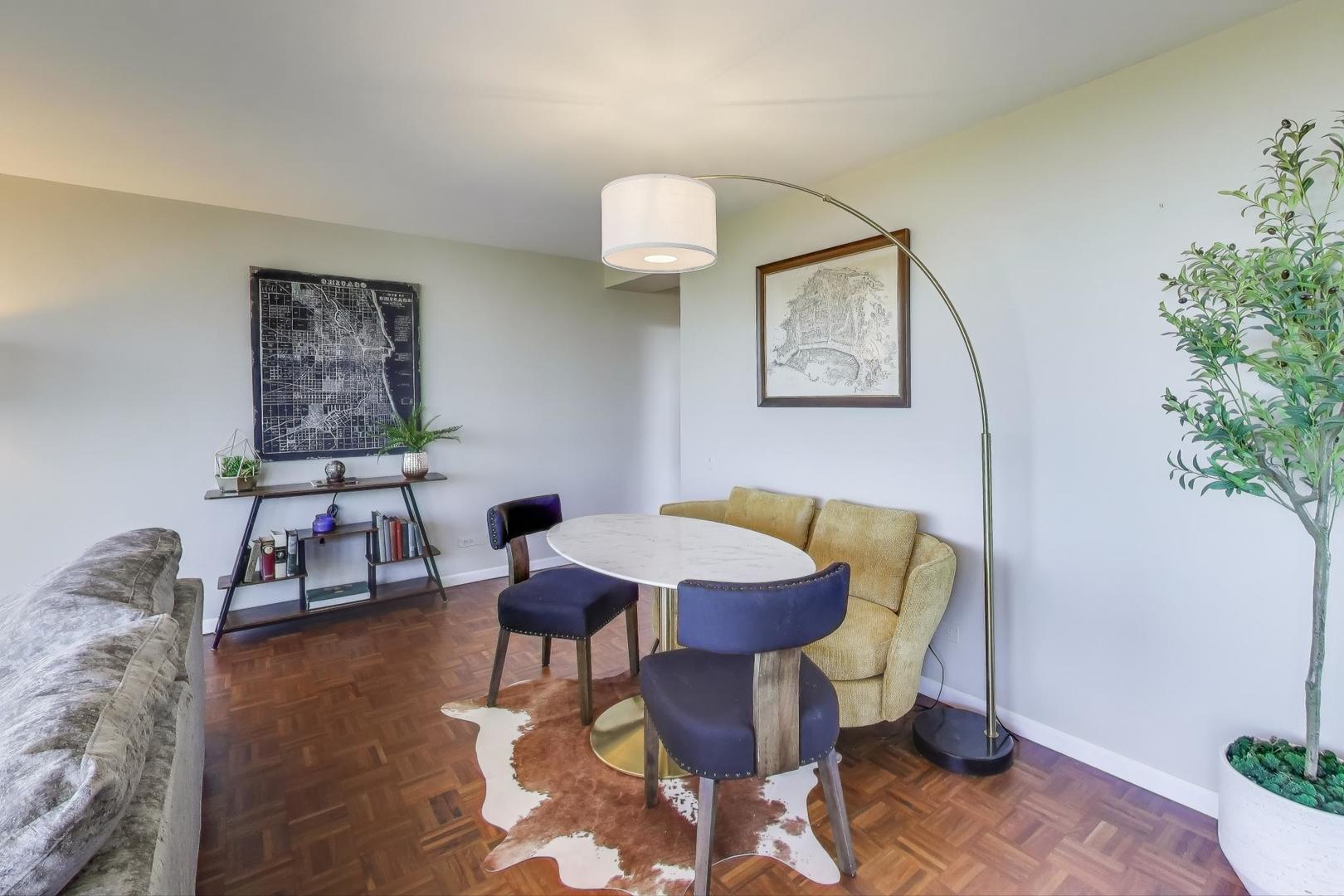 1555 N Dearborn Parkway Unit: 7E