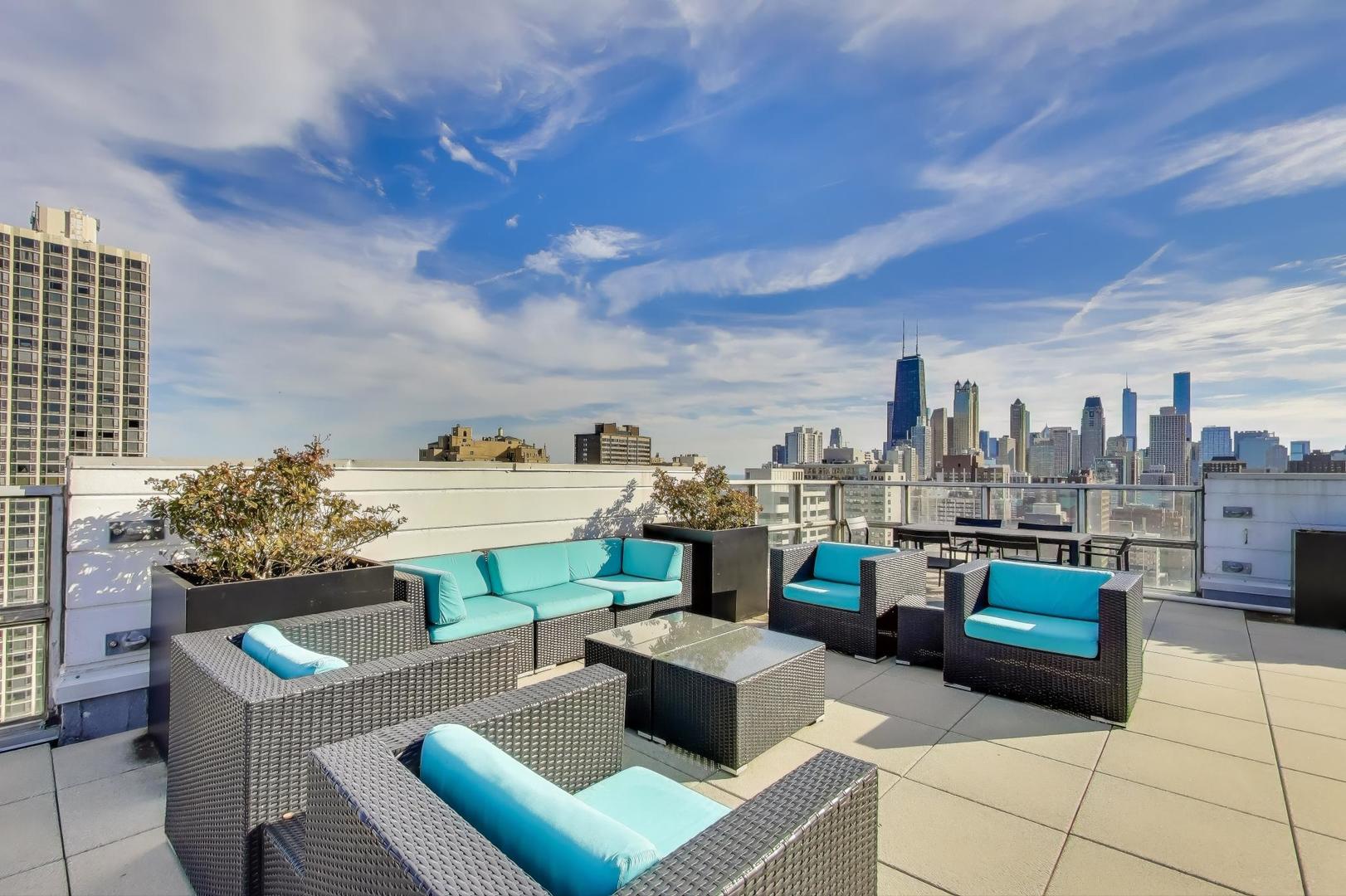1555 N Dearborn Parkway Unit: 7E